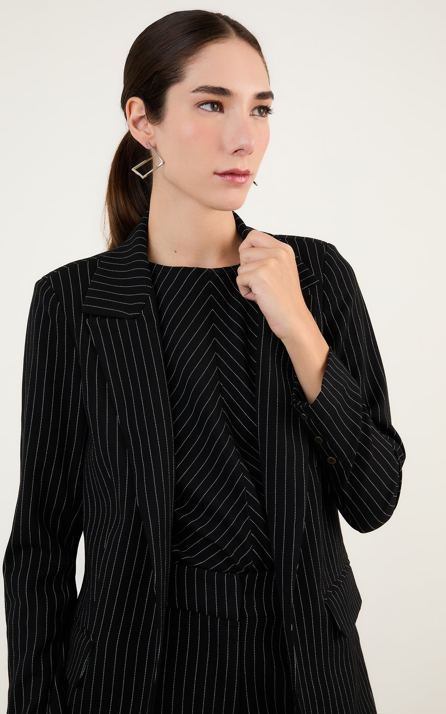 Blazer Artico Lapelas Preto
