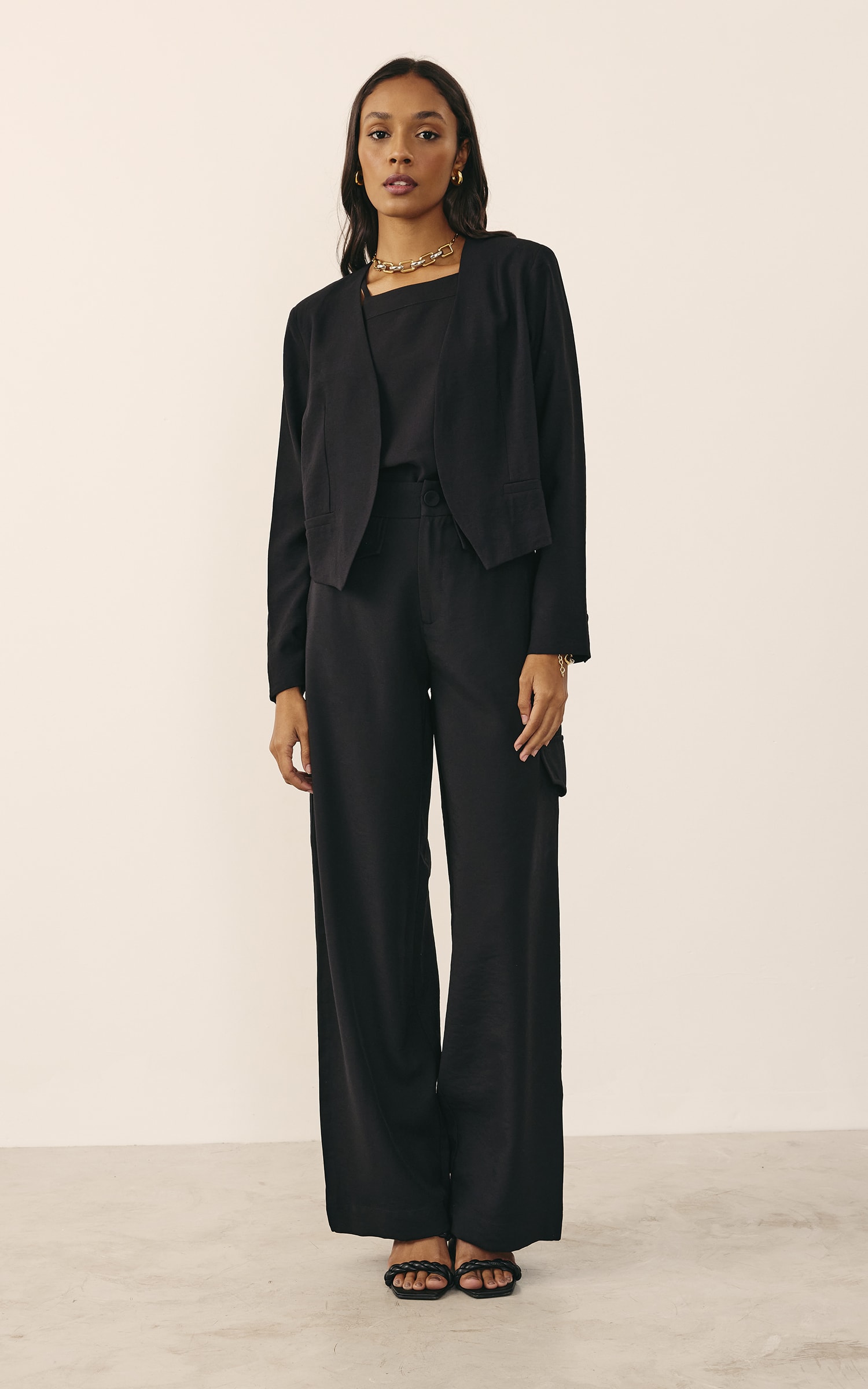Blazer Cropped Mind Preto