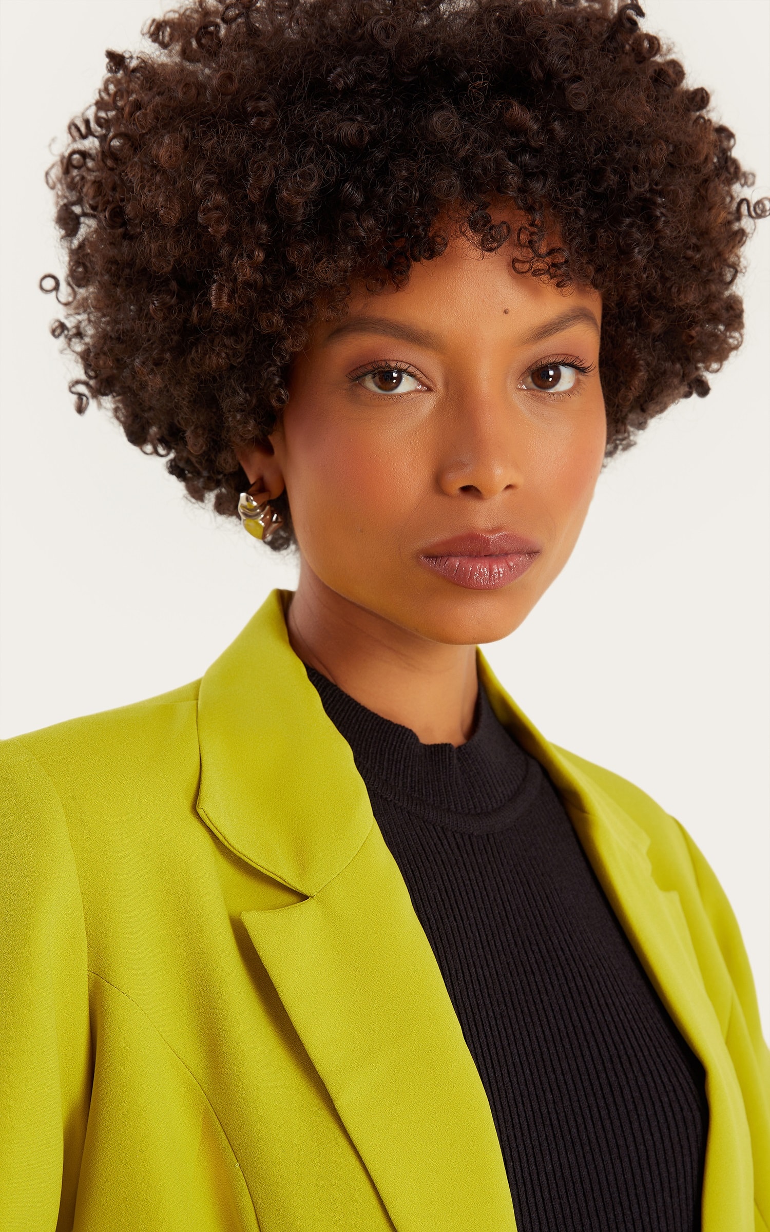 Blazer Living Detalhe Lapela Verde Oliva