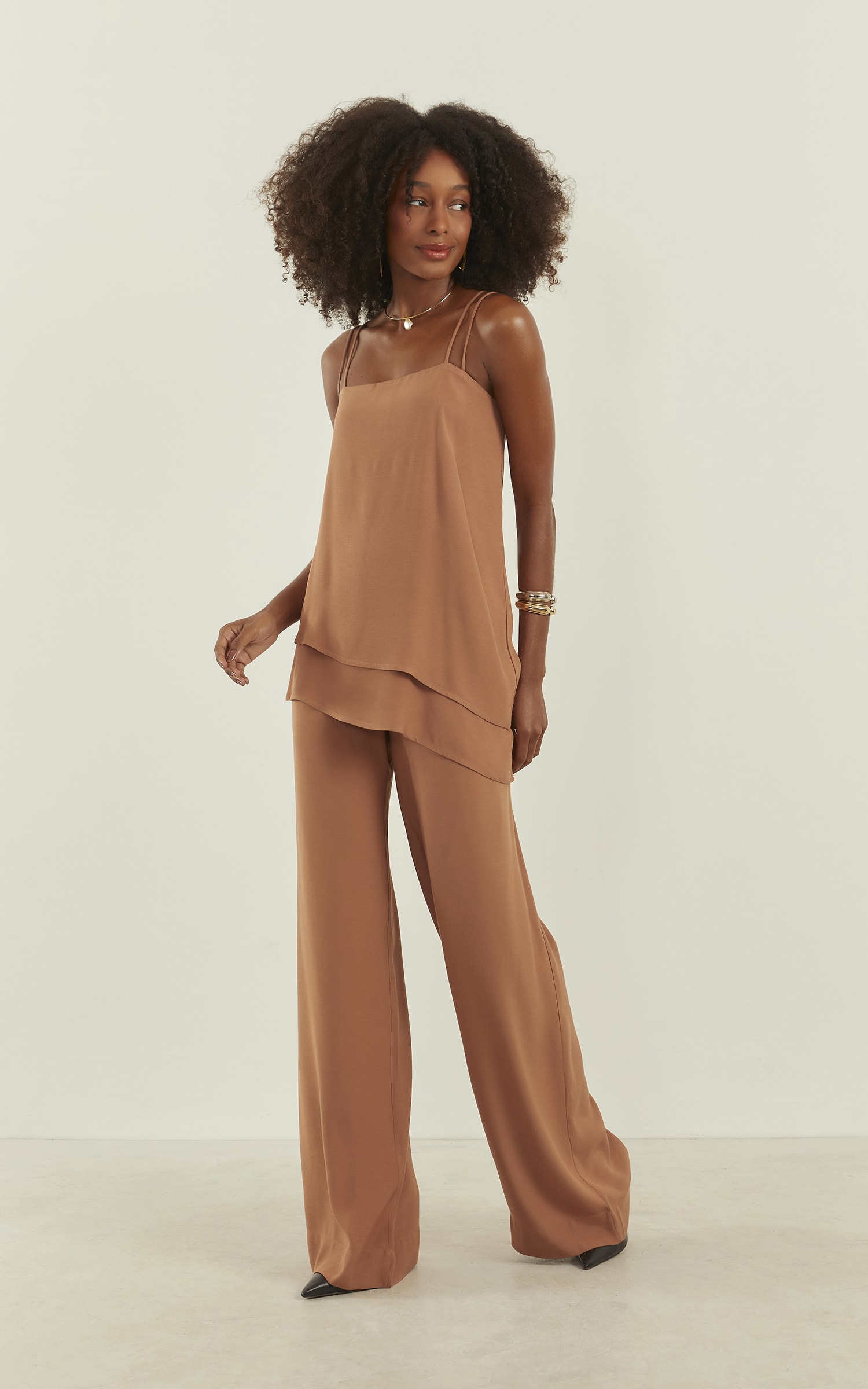 Blusa Alongada Ravena Amêndoa