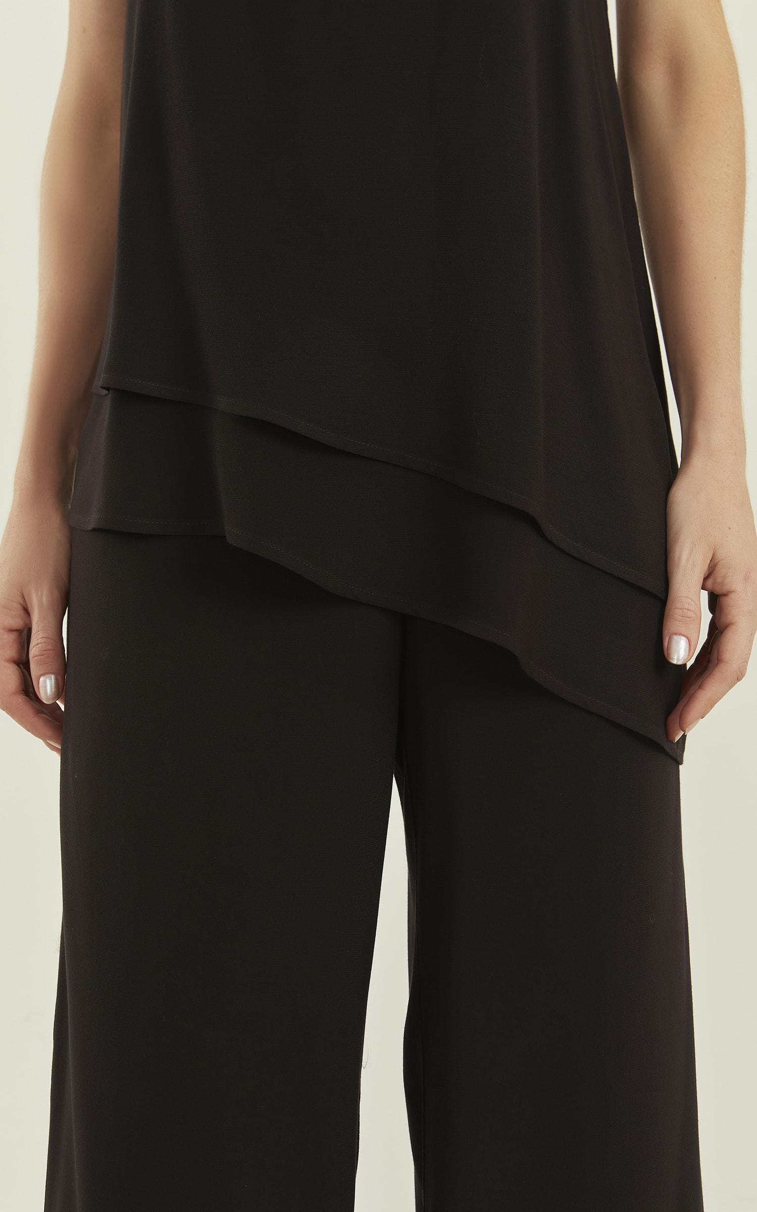 Blusa Alongada Ravena Preto