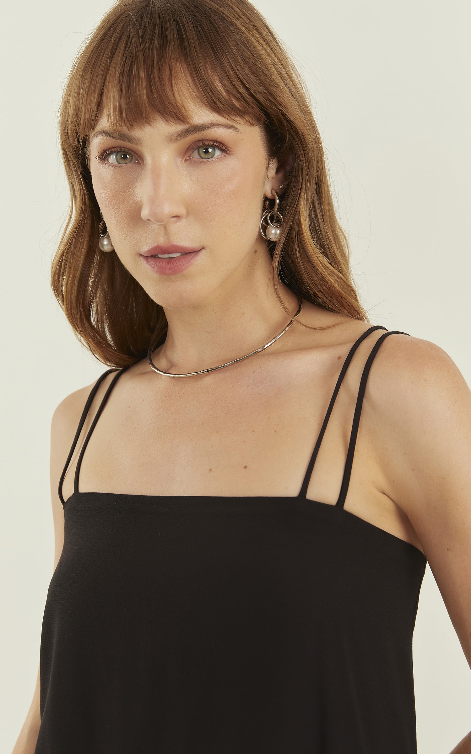 Blusa Alongada Ravena Preto
