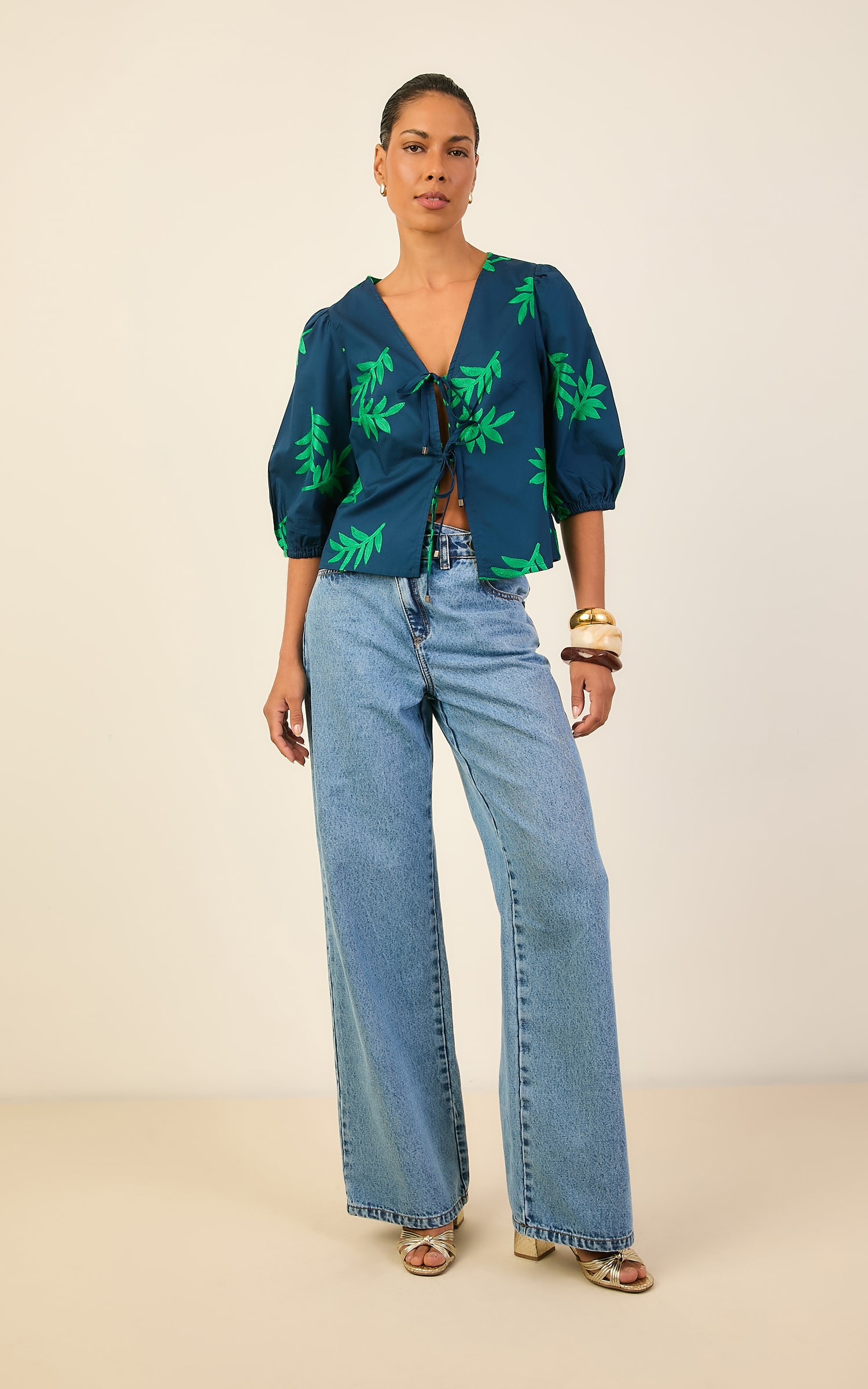 Blusa Art Detalhe Amarracao Marinho