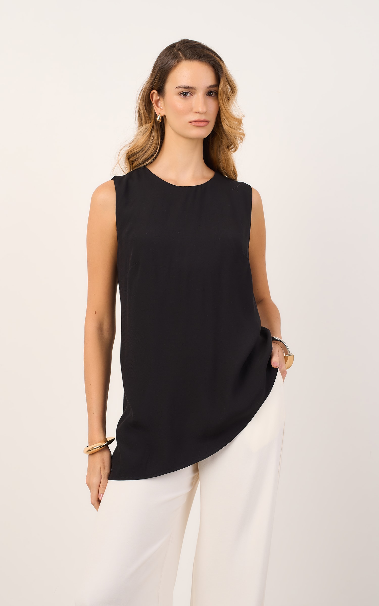 Blusa Assimetrica Modern Preto