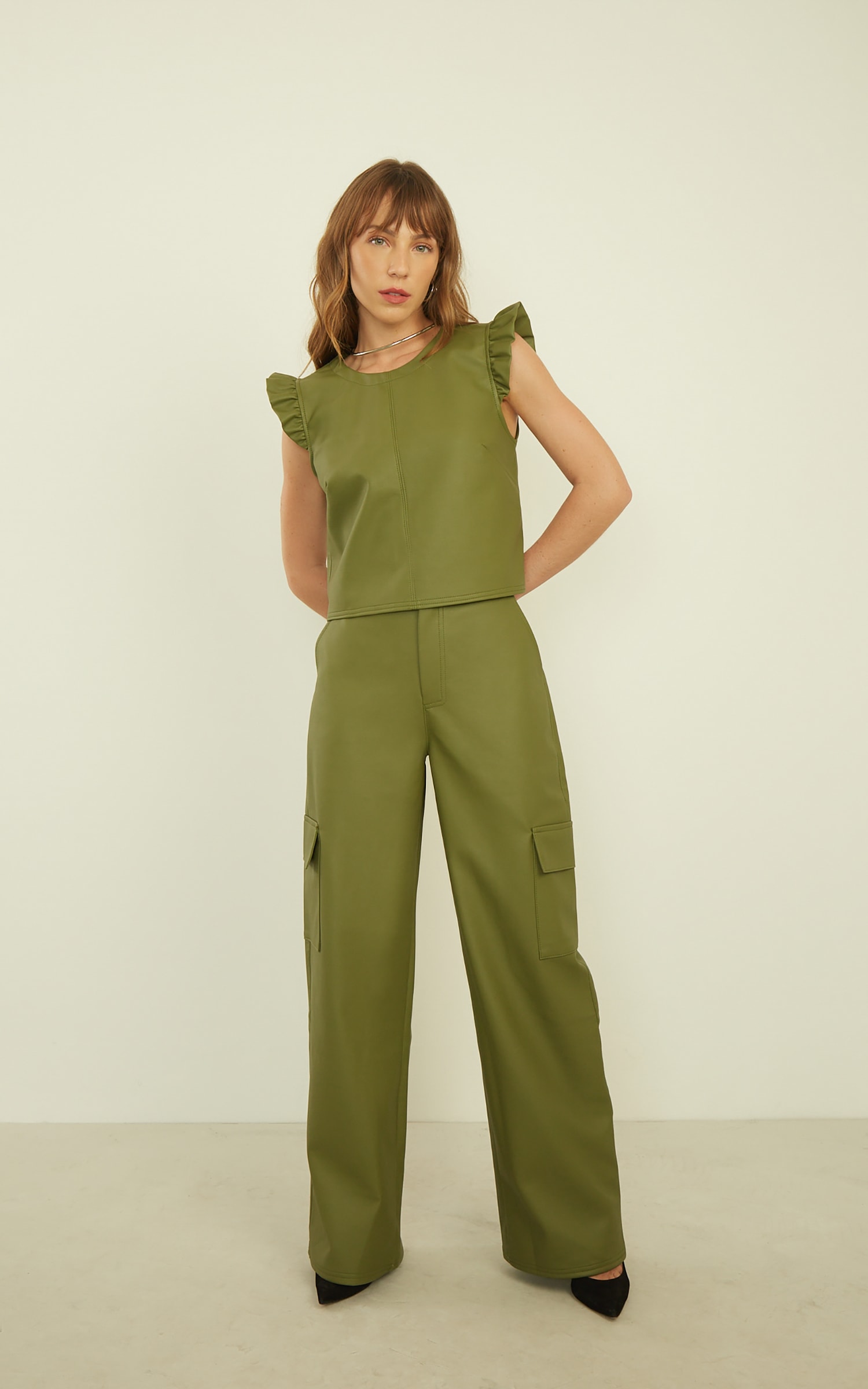 Blusa Babado Like Leather Verde Militar