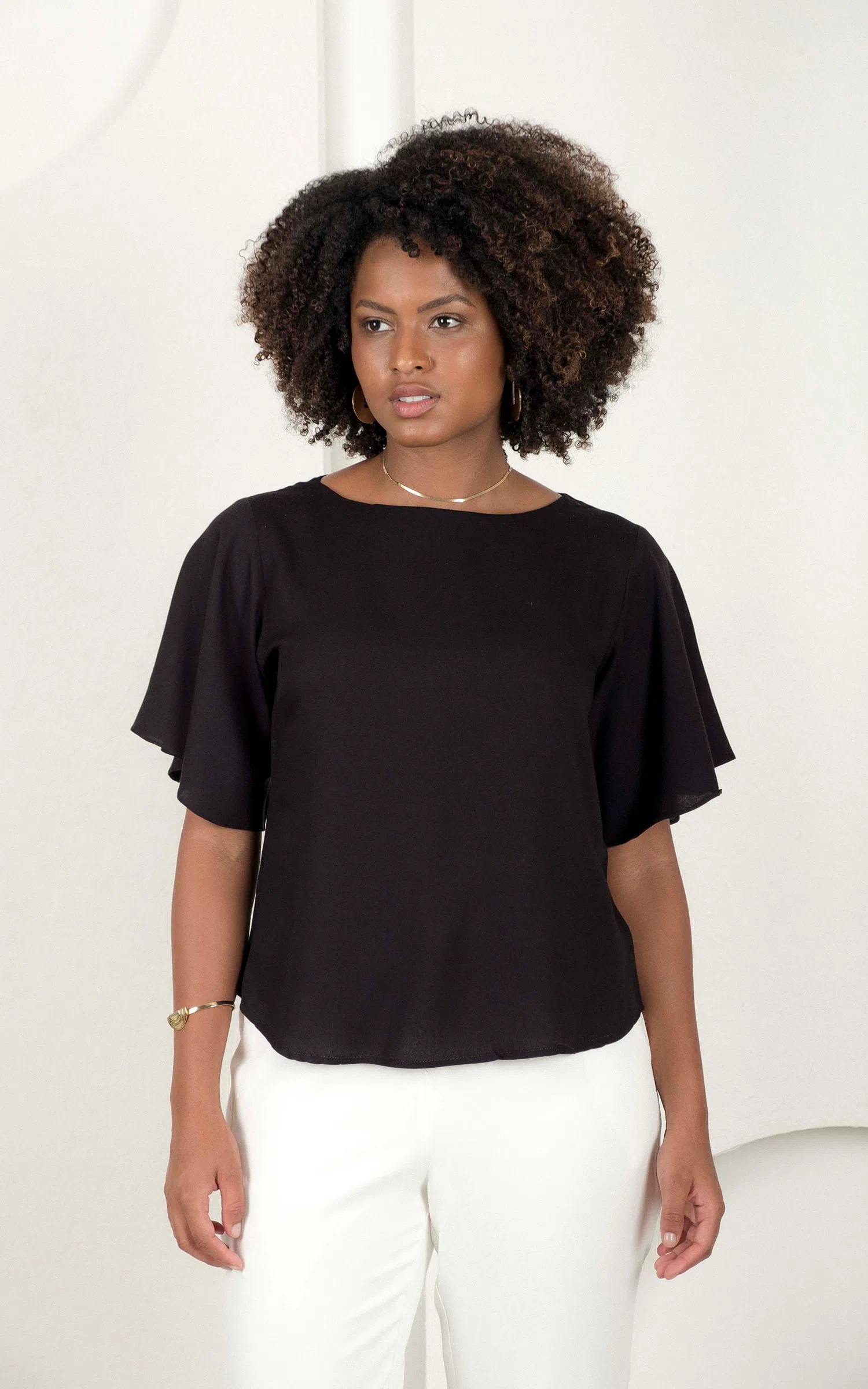 Blusa Babado Manga New Preto