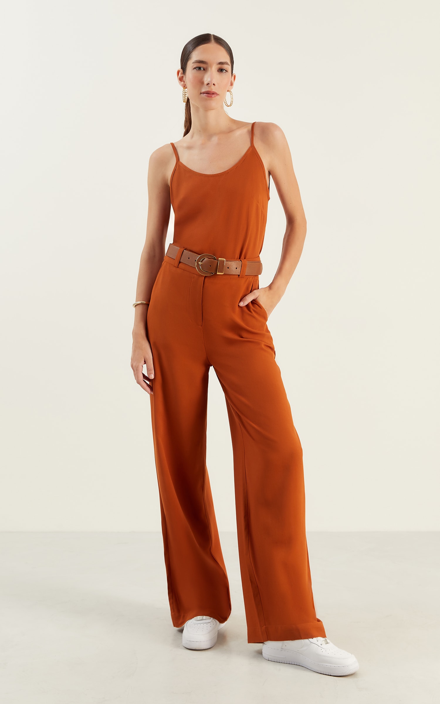 Blusa Basic Barra Arredondada Caramelo