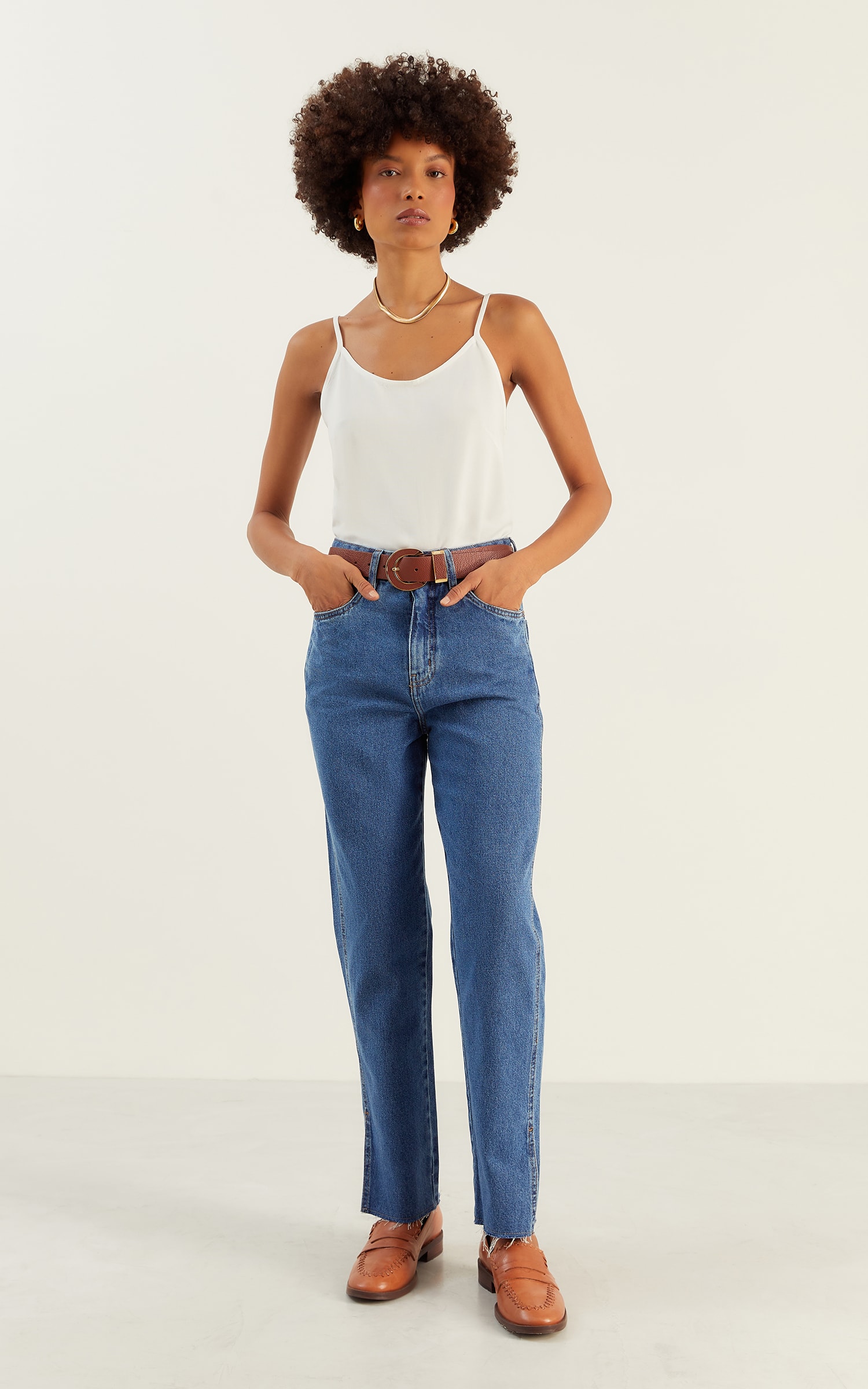 Blusa Basic Barra Arredondada Off White