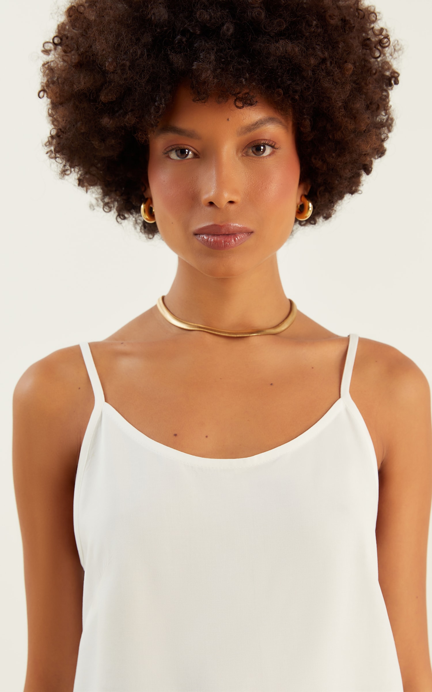 Blusa Basic Barra Arredondada Off White