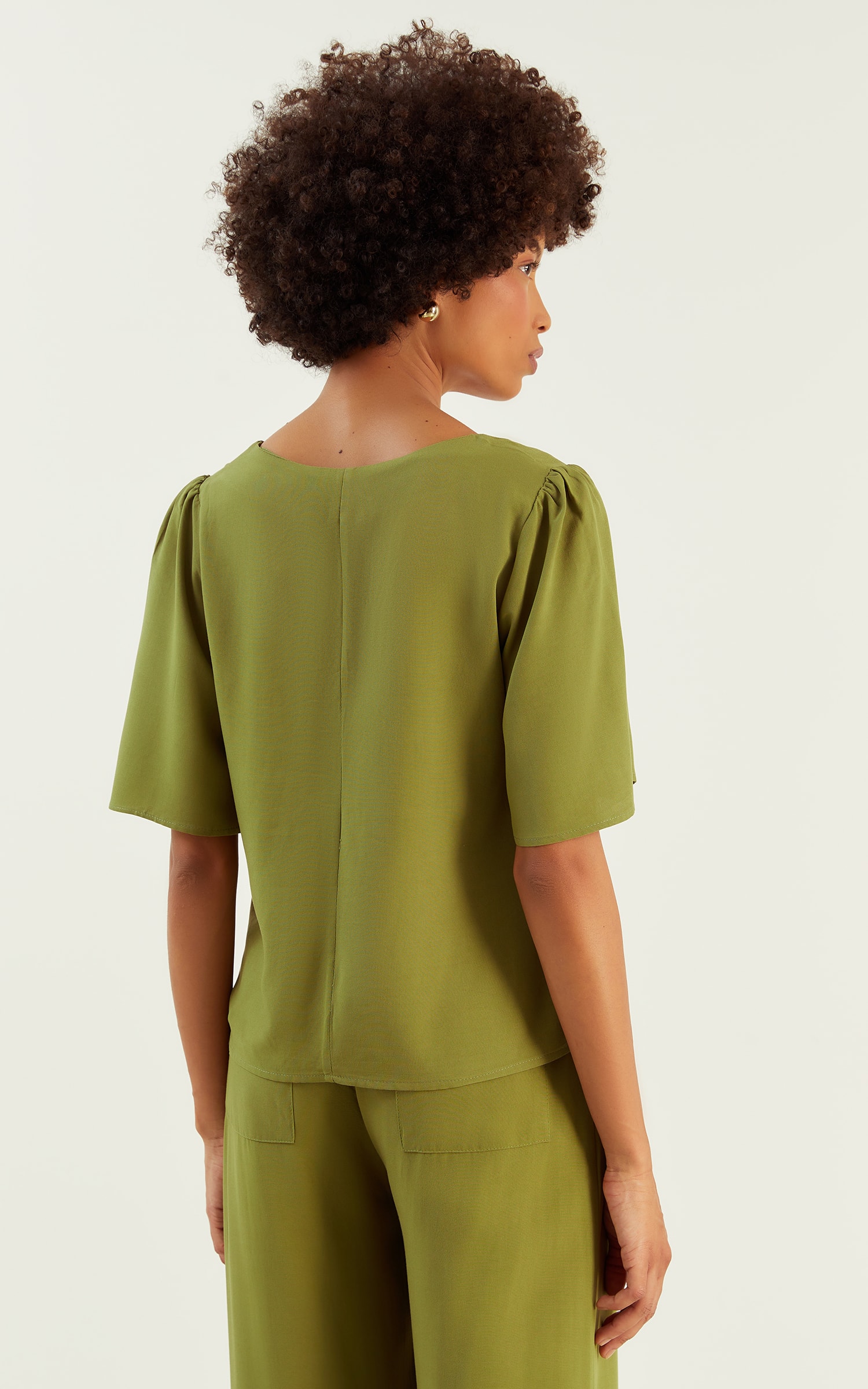 Blusa Basic Verde Militar