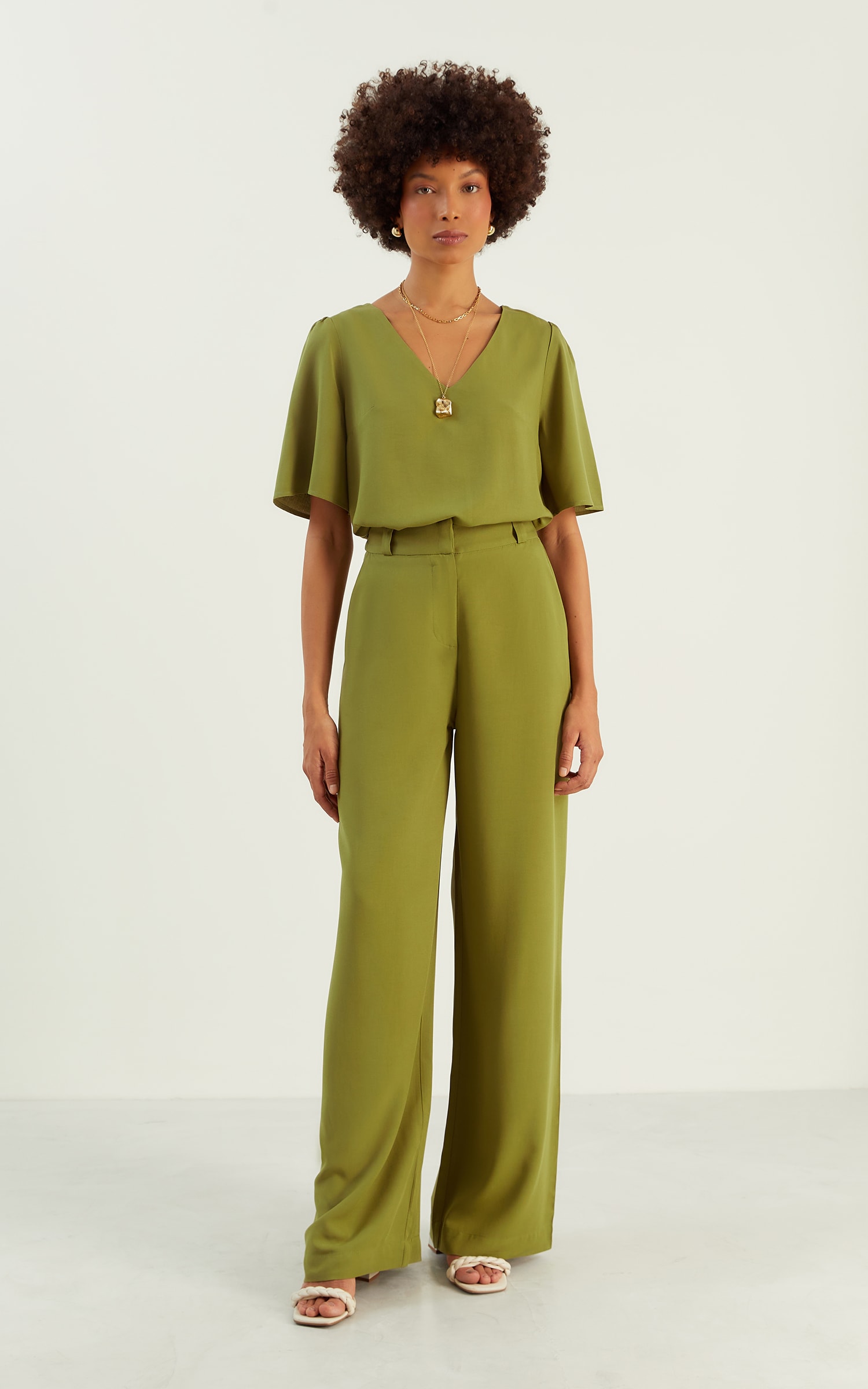 Blusa Basic Verde Militar