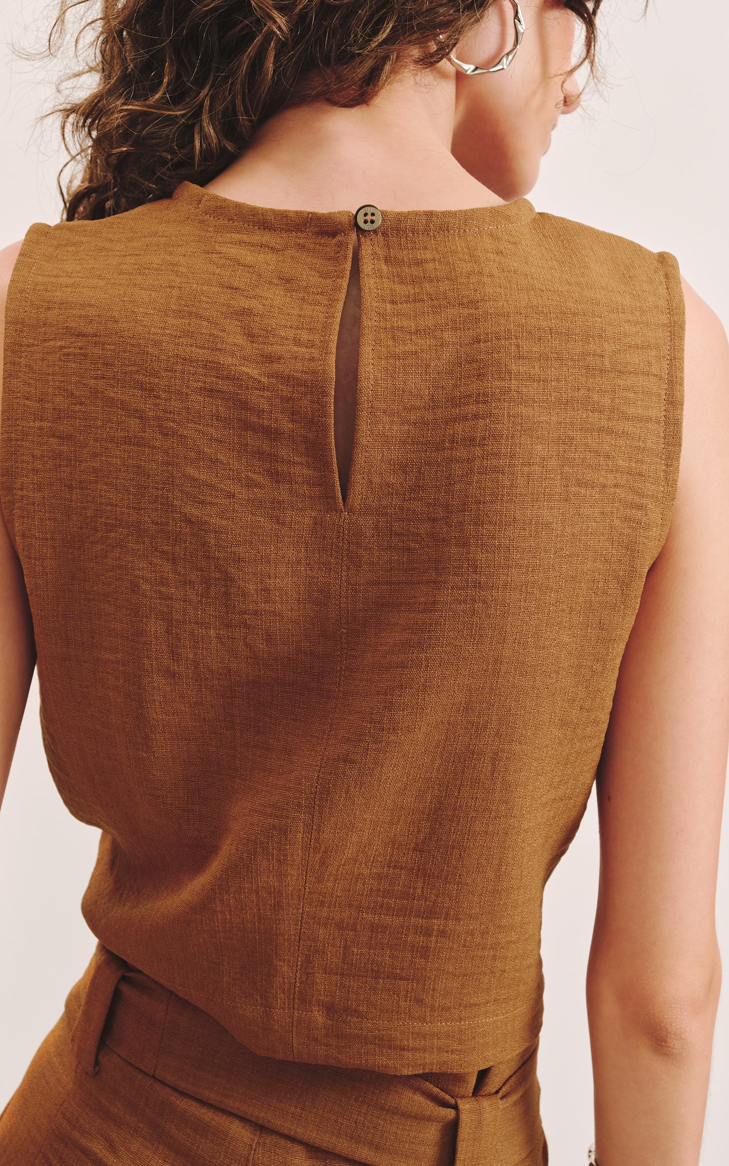 Blusa Basic Veron Caqui