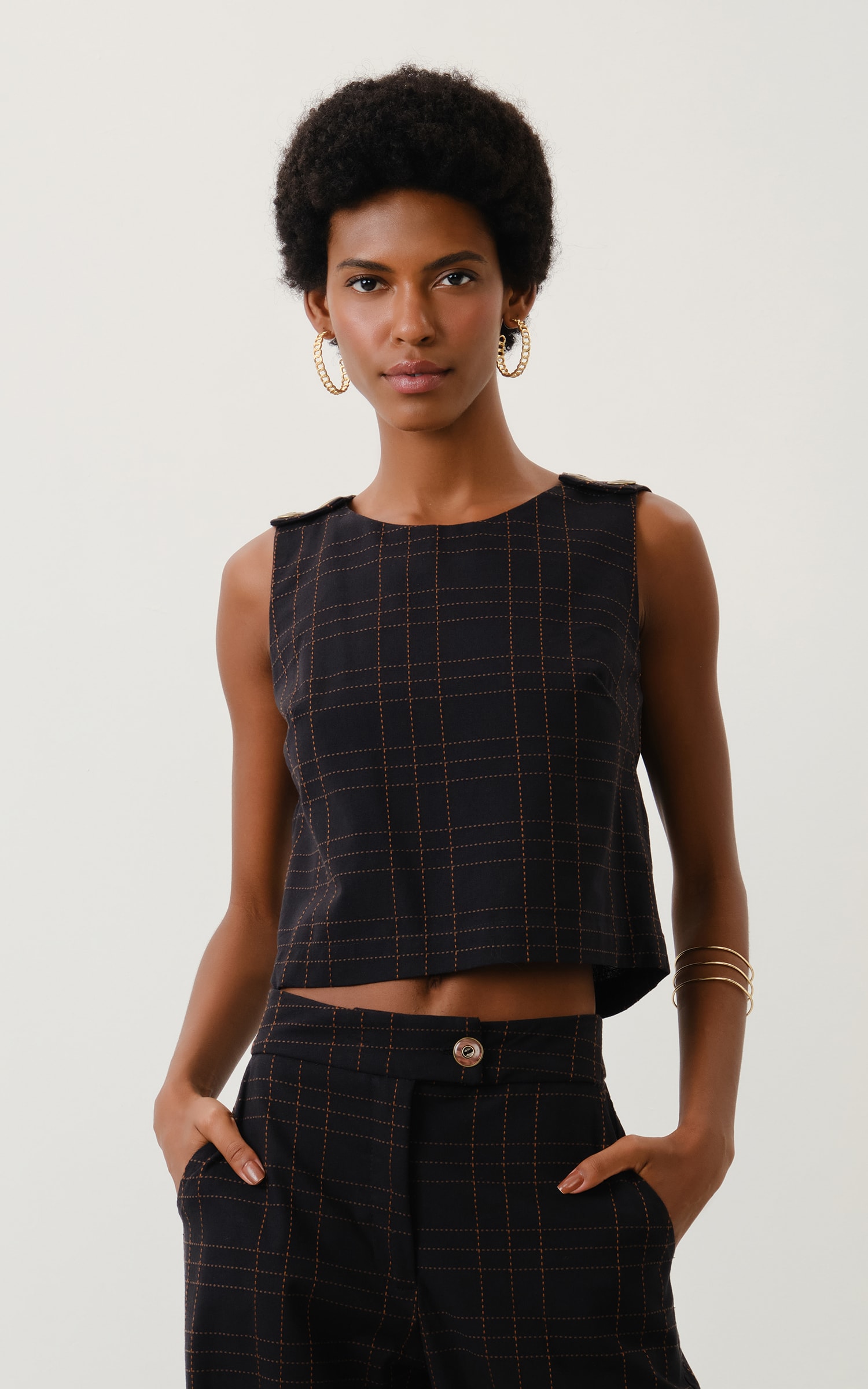 Blusa Canela Detalhe Botoes Preto