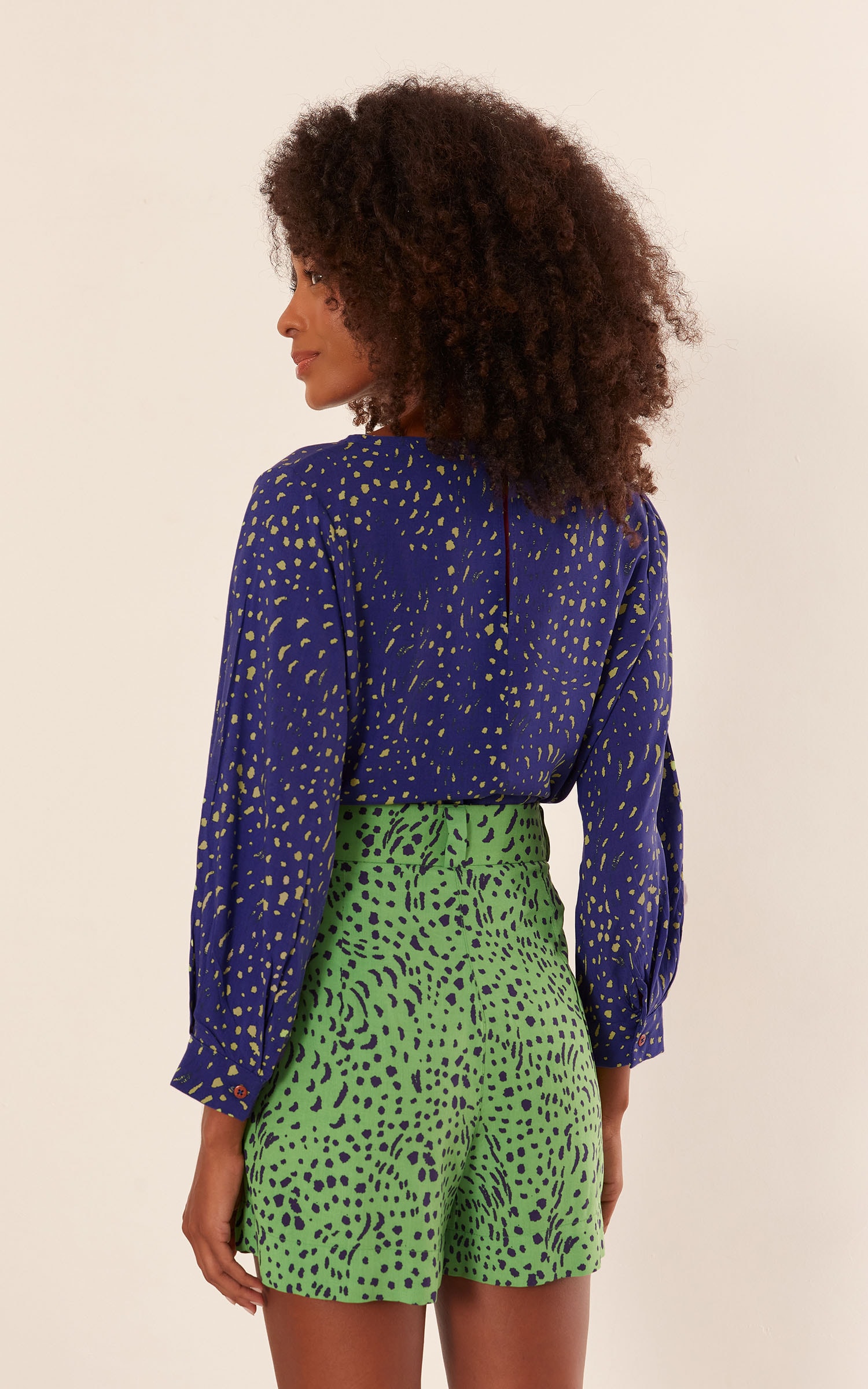 Blusa Canoa Estampa Blanche Azul