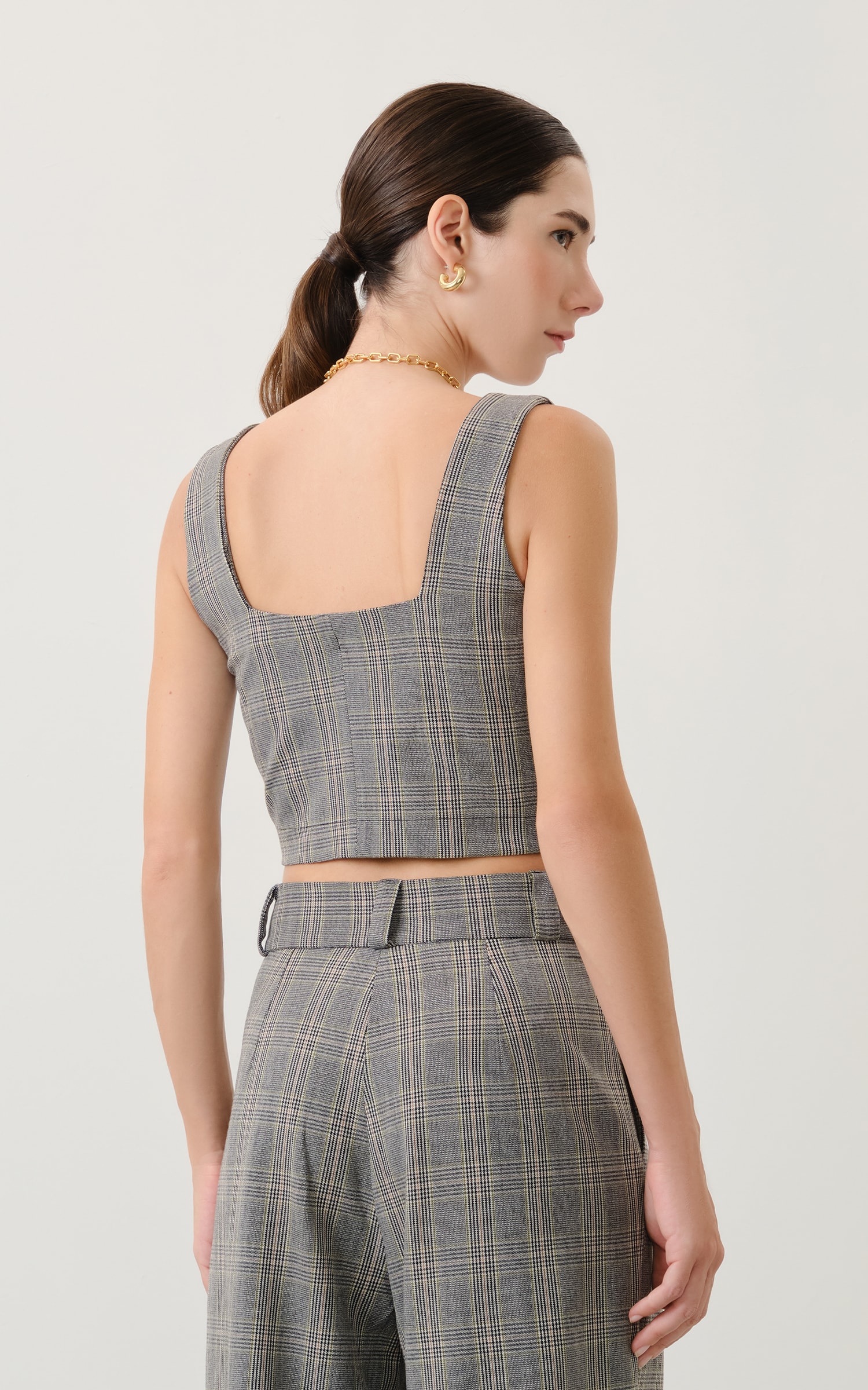 Blusa Castle Detalhe Botoes Preto