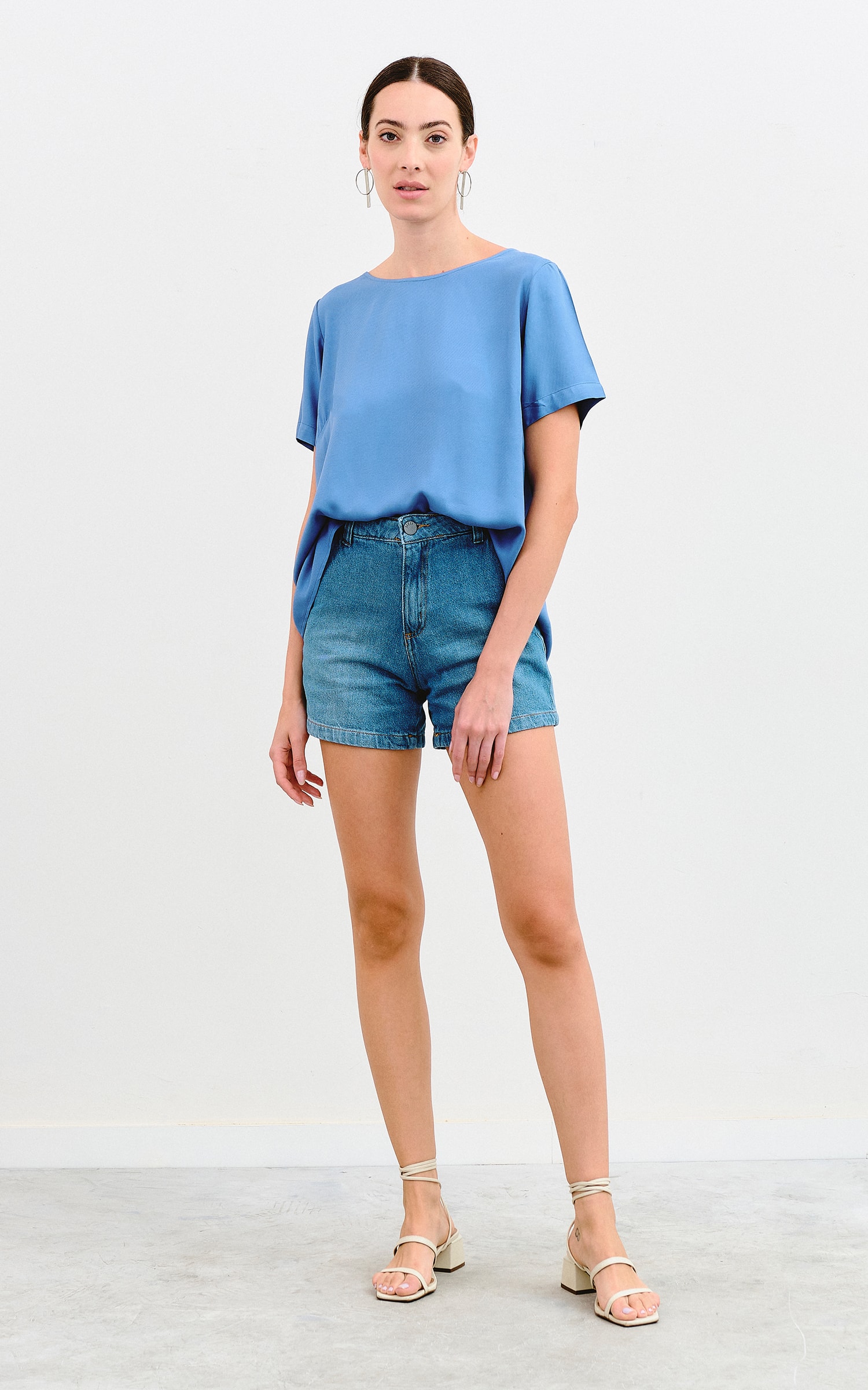 Blusa Cool Folk Azul Claro