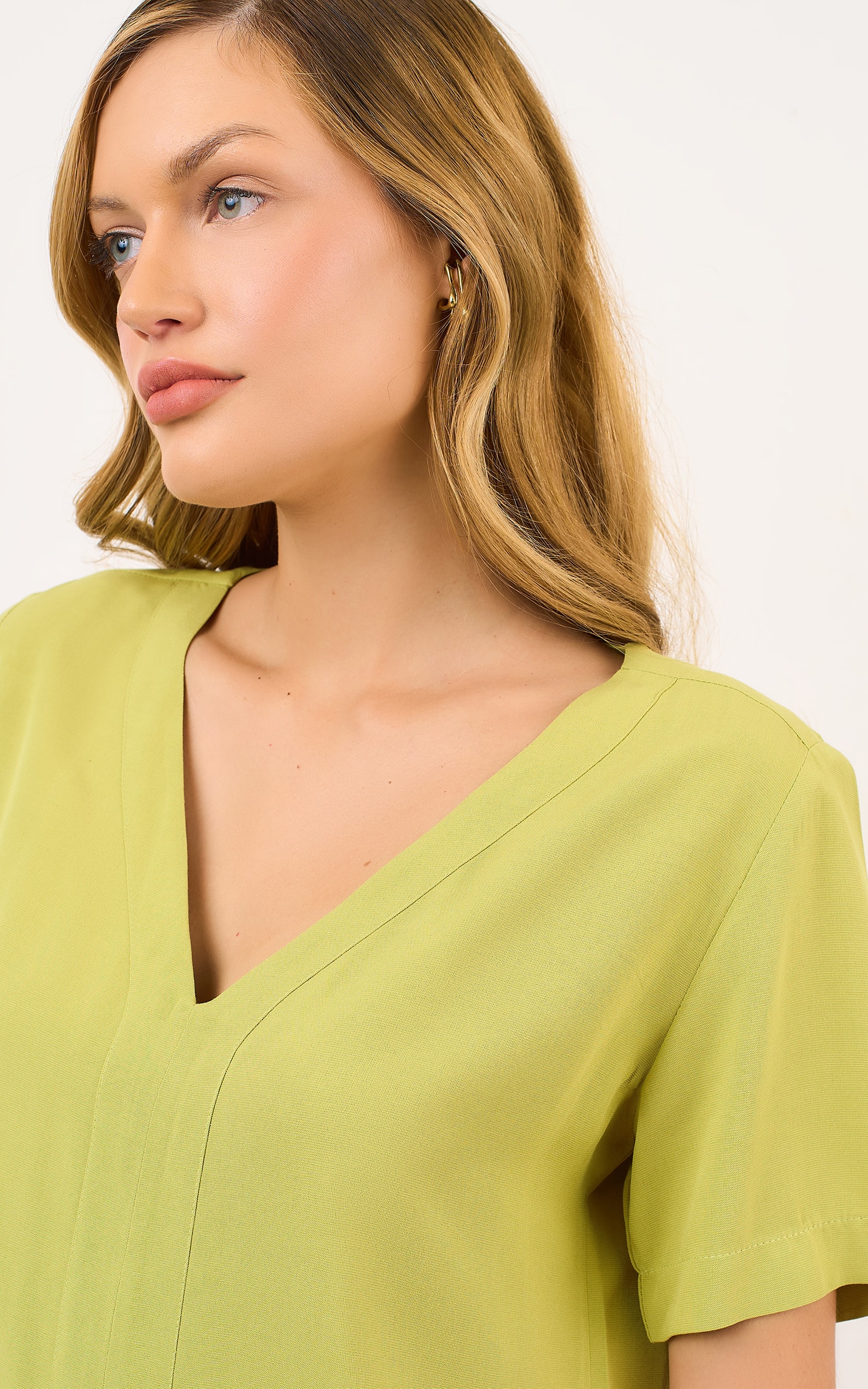 Blusa Decote Arabica Olive