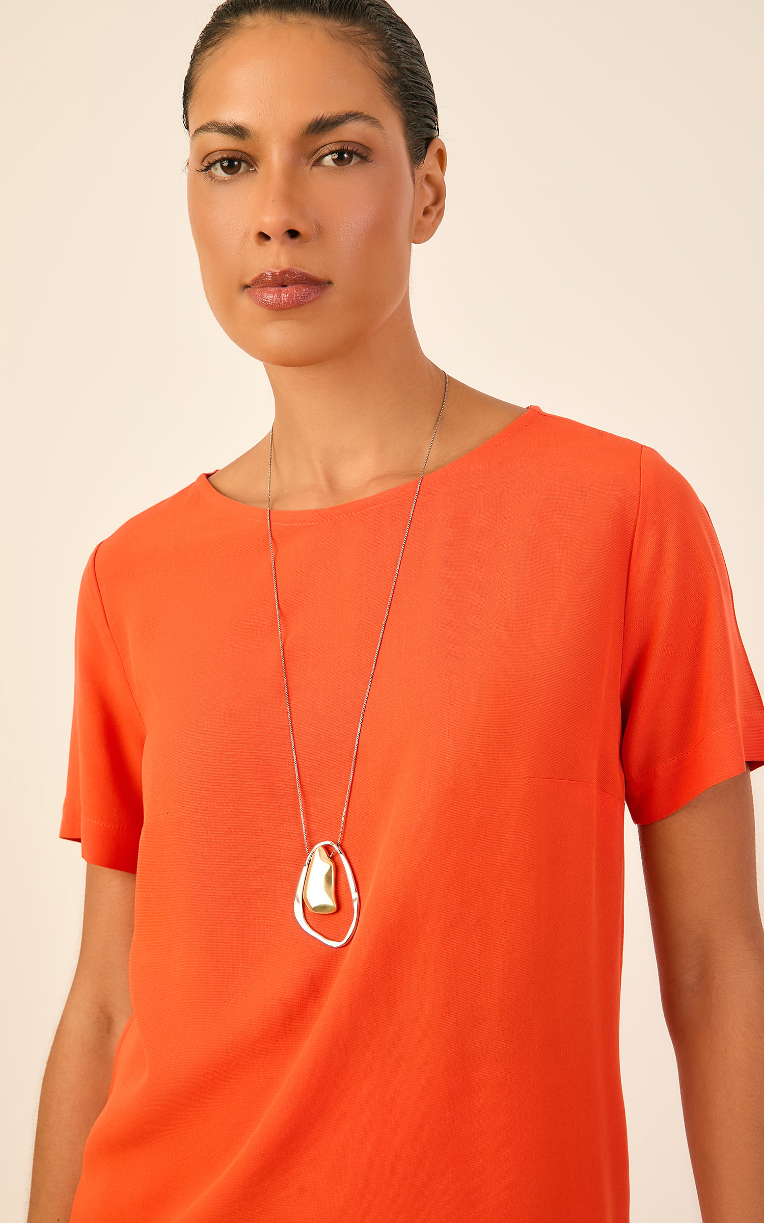 Blusa Decote Canoa Color Coral