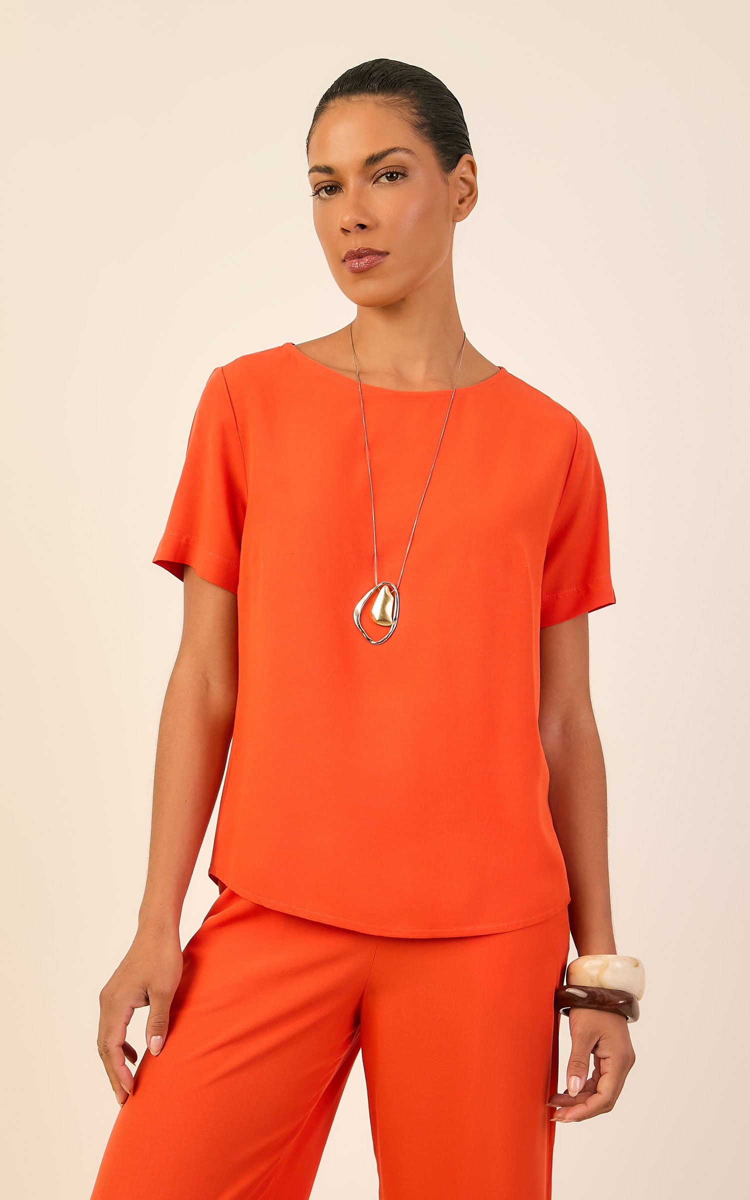 Blusa Decote Canoa Color Coral