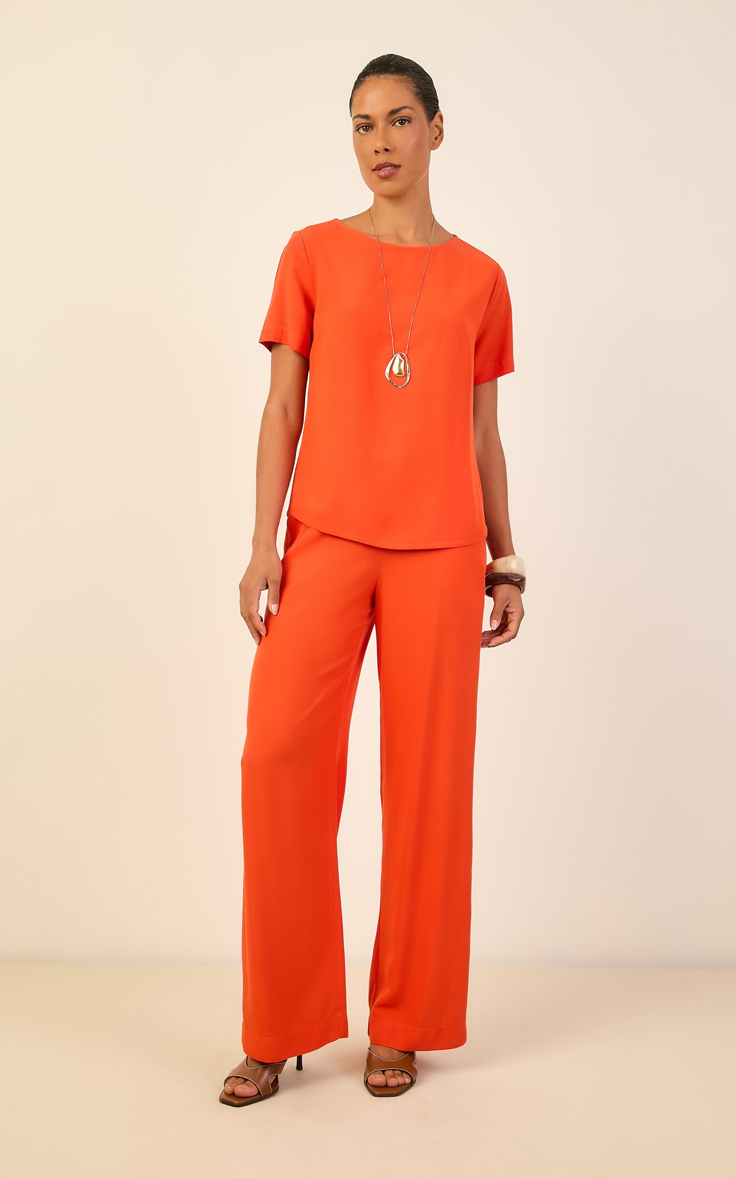 Blusa Decote Canoa Color Coral