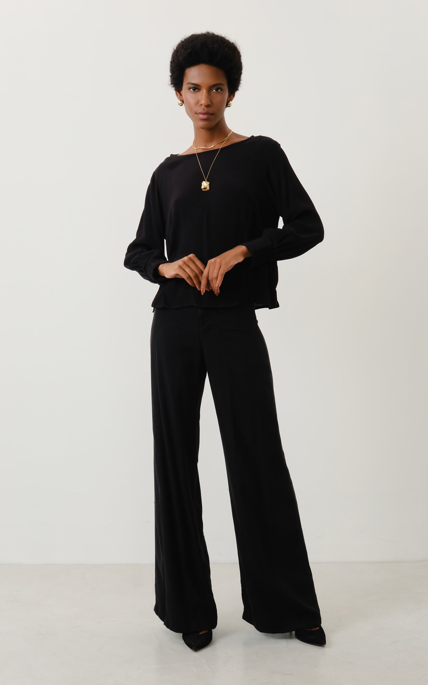 Blusa Decote Canoa River Preto