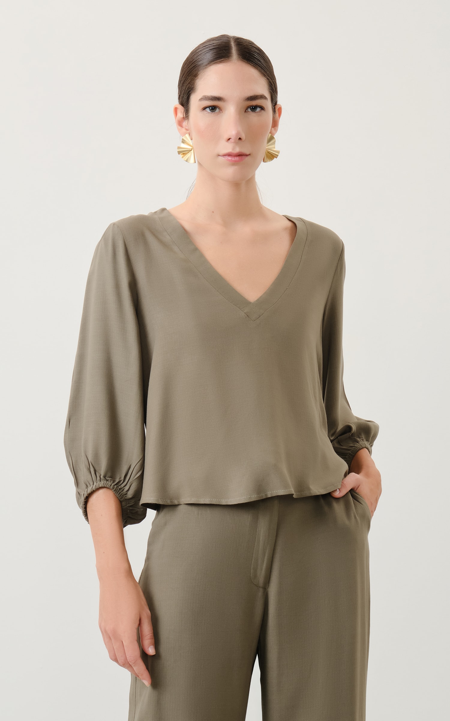 Blusa Decote v Nepal Verde Musgo