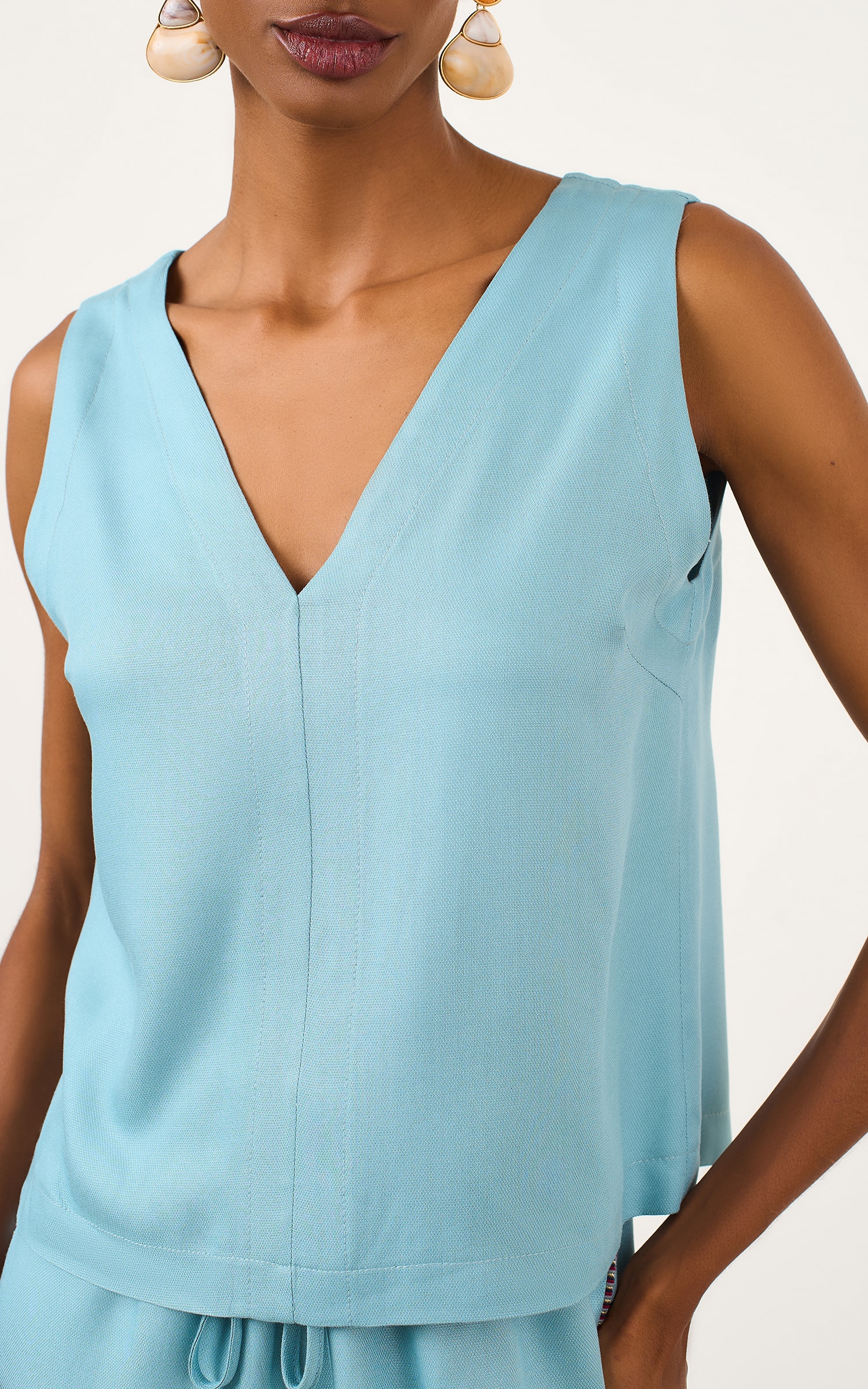 Blusa Decote v Textura Azul Sereno