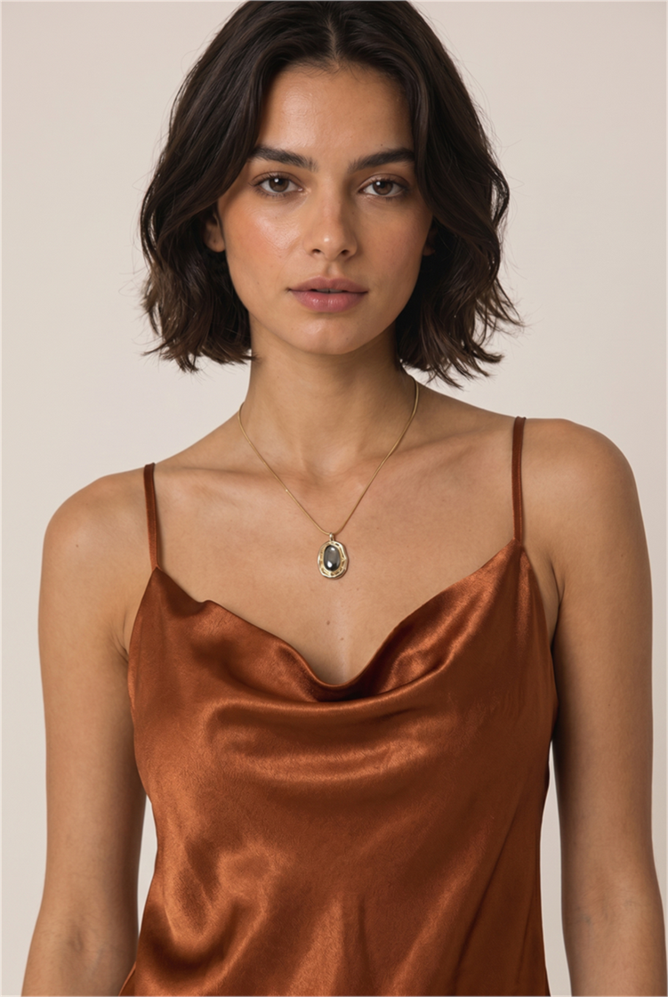 Blusa Degage Satin Caramelo