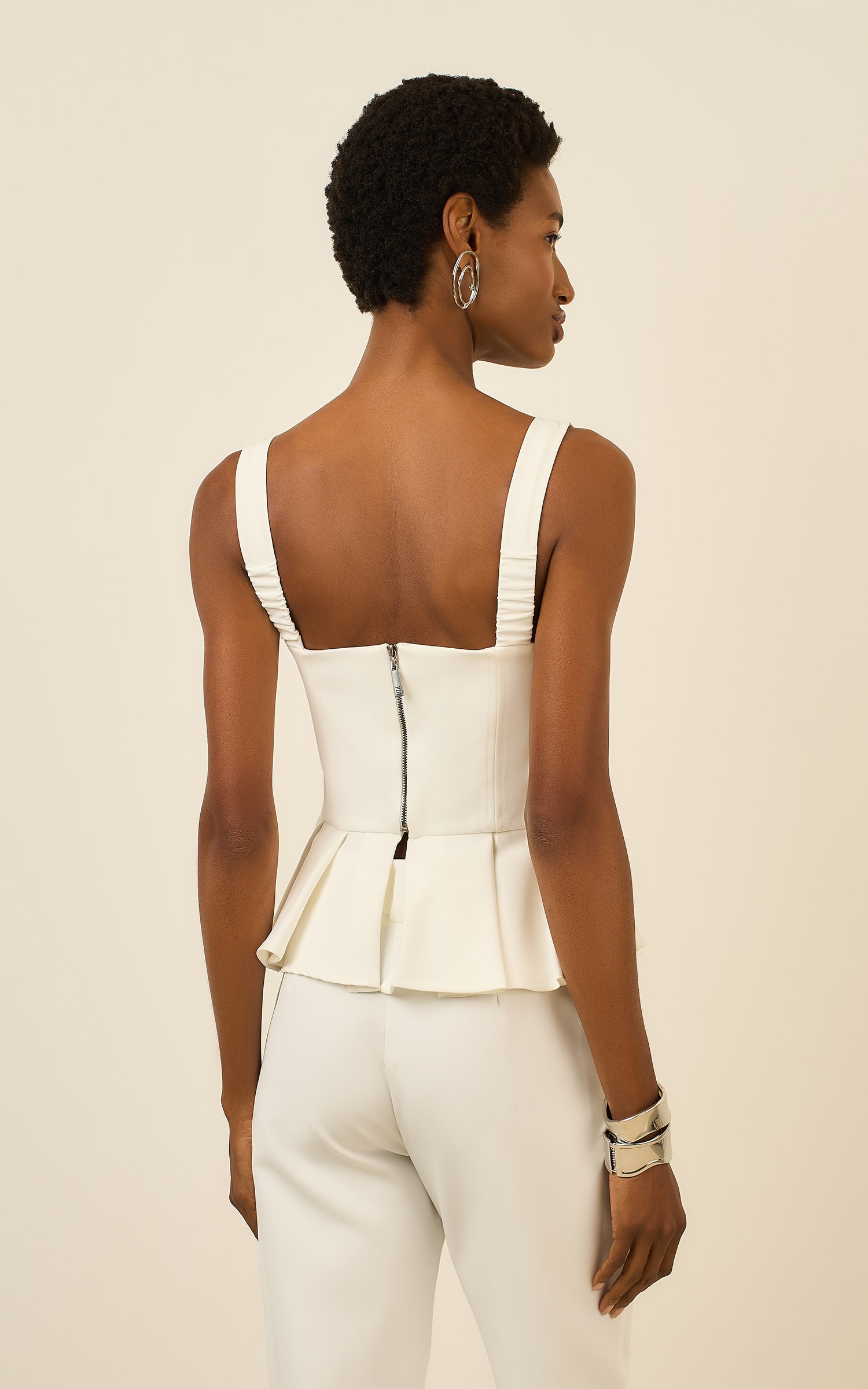 Blusa Detalhe Assimetrico Cultural Off White