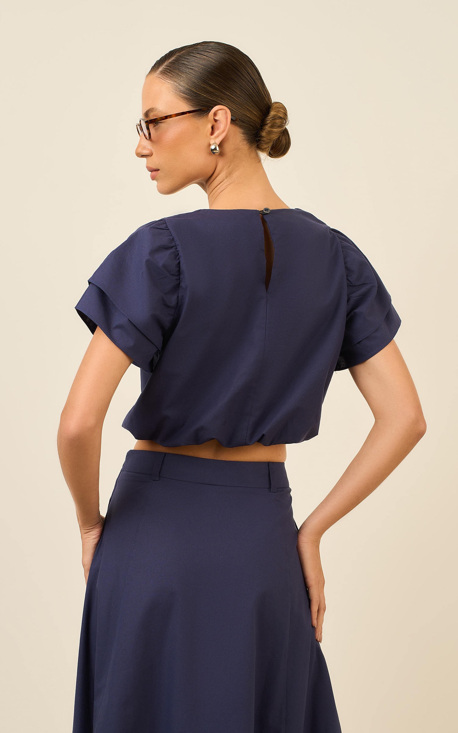 Blusa Detalhe Manga Poetic Marinho