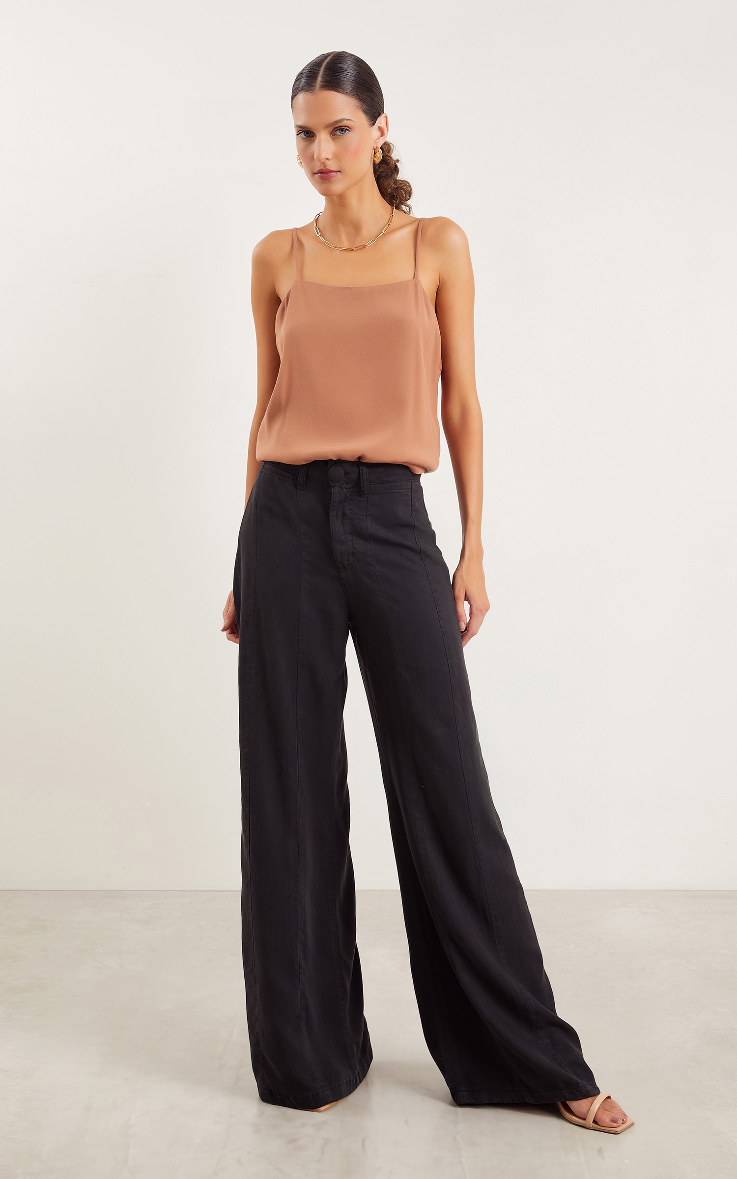 Blusa Dupla Flora Amendoa
