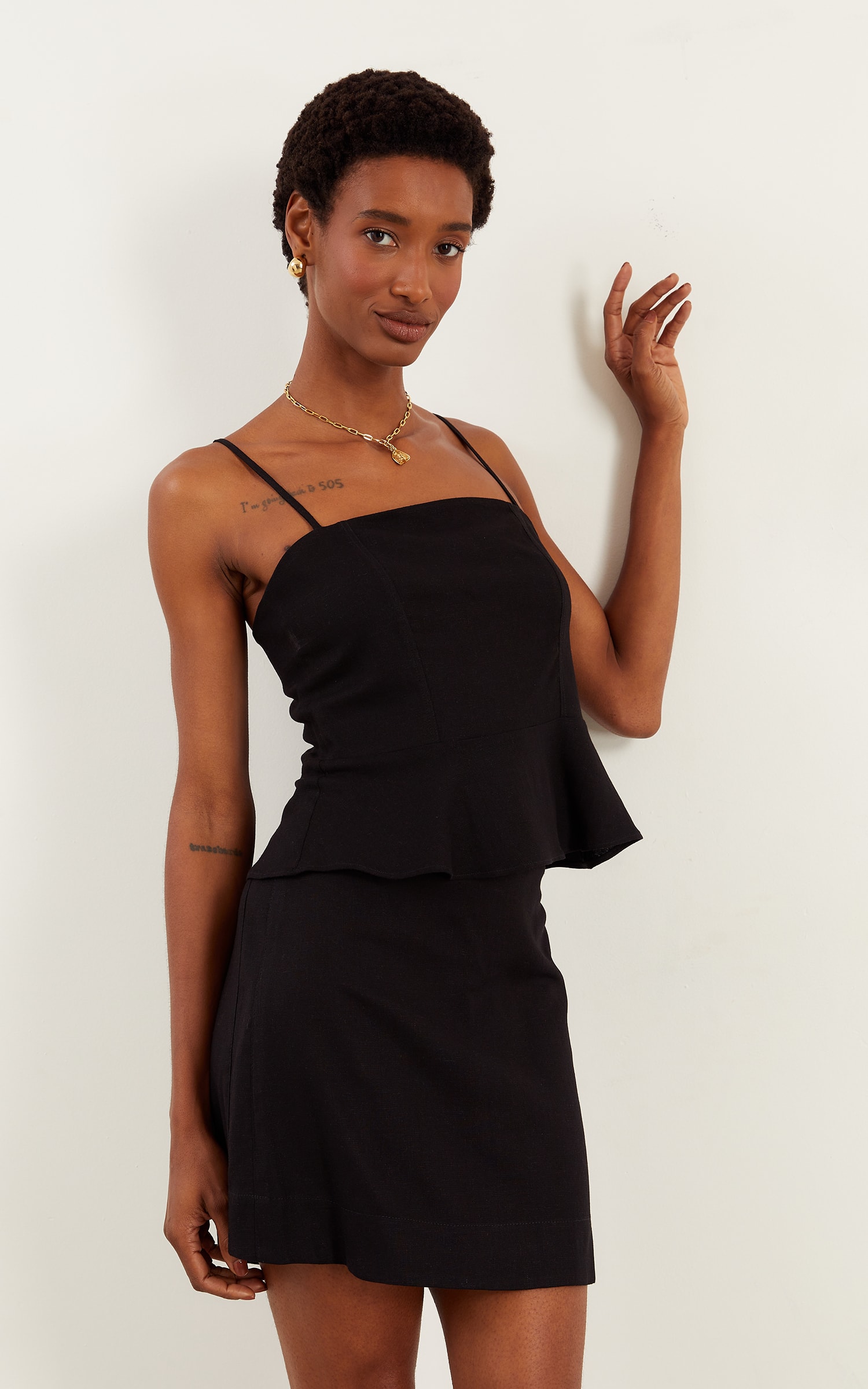 Blusa Inspirar Alongada Preto