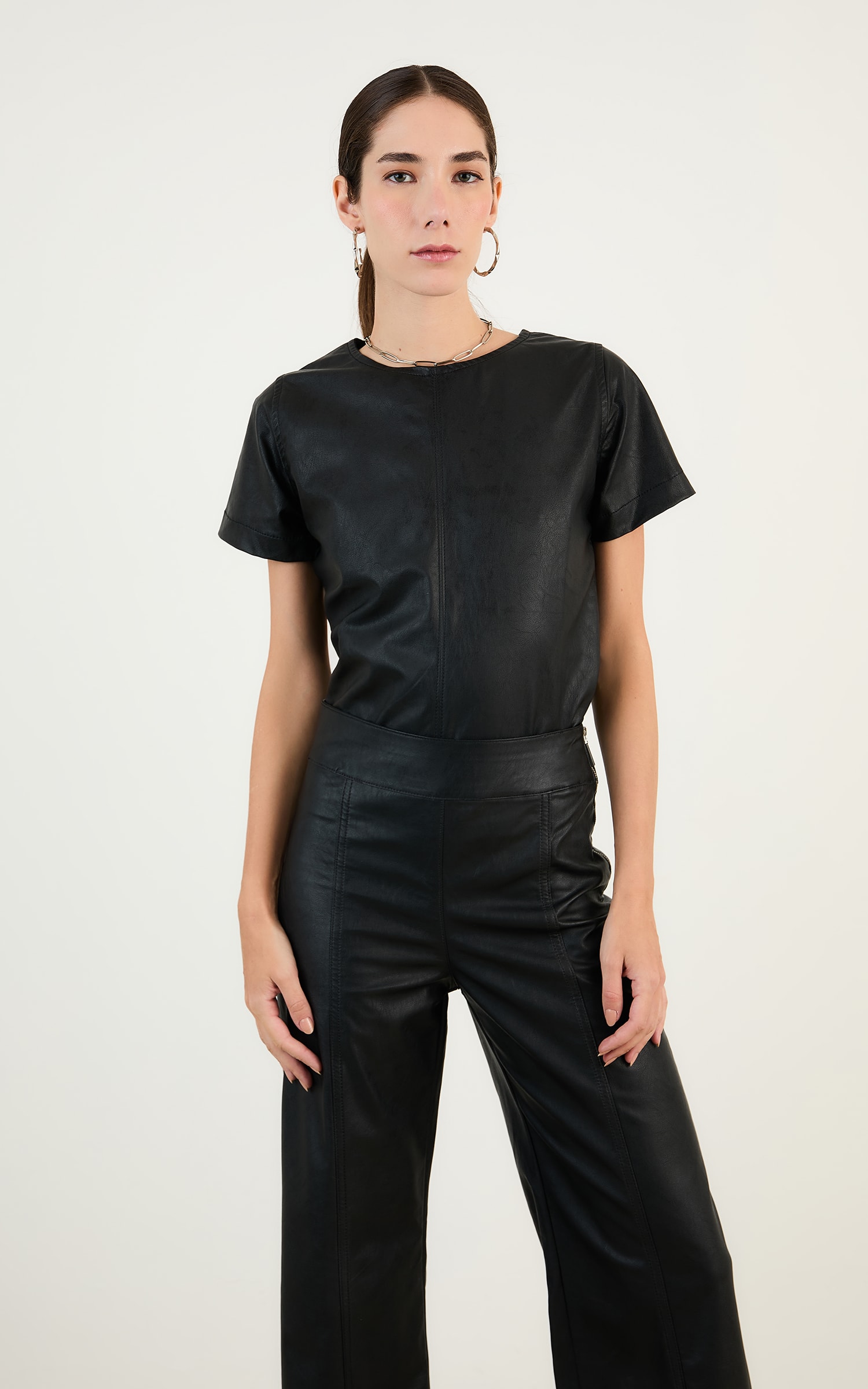 Blusa Like Leather Preto