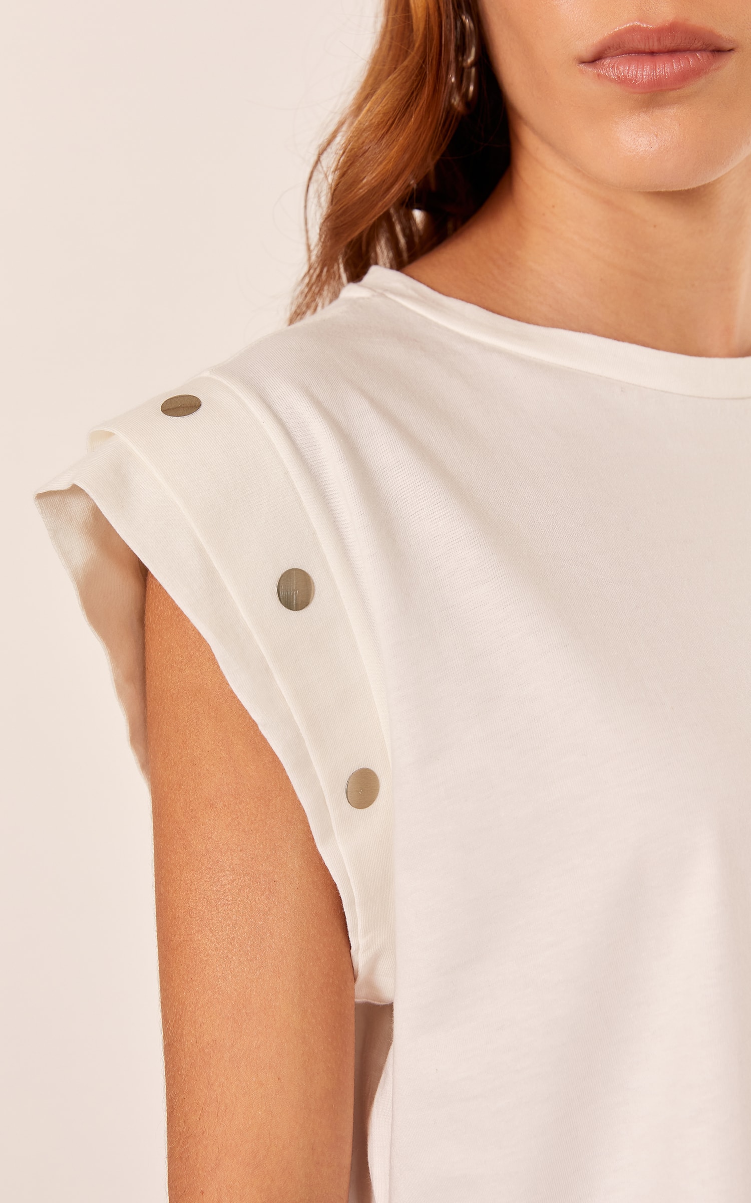 Blusa Malha Tachas Off White