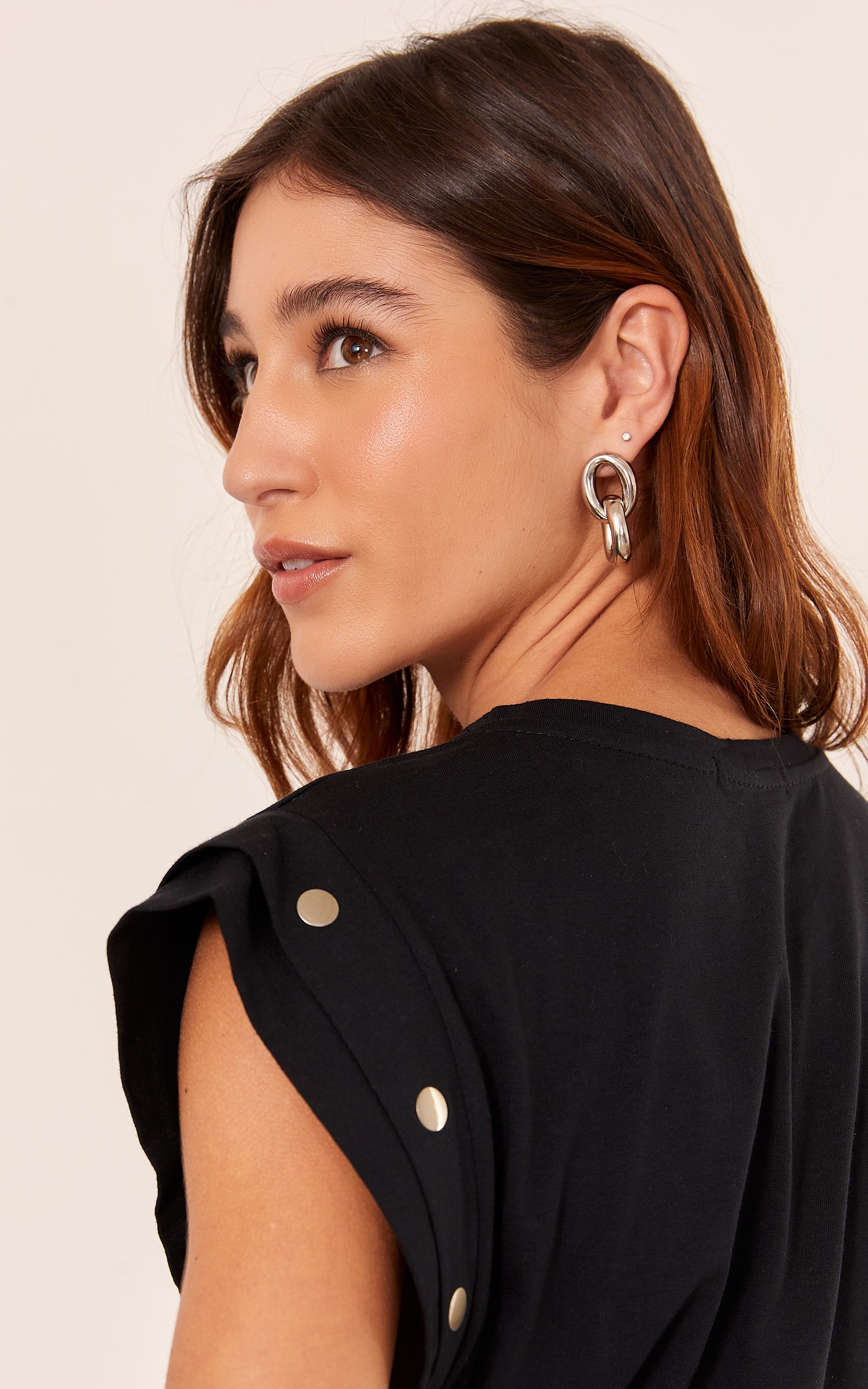 Blusa Malha Tachas Preto