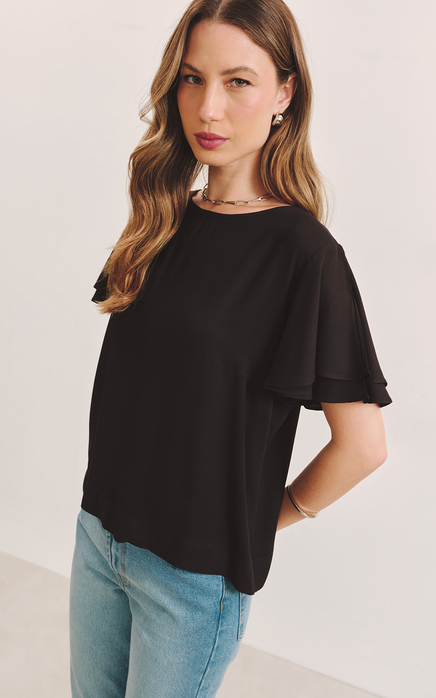 Blusa Manga Babado Duo Preto