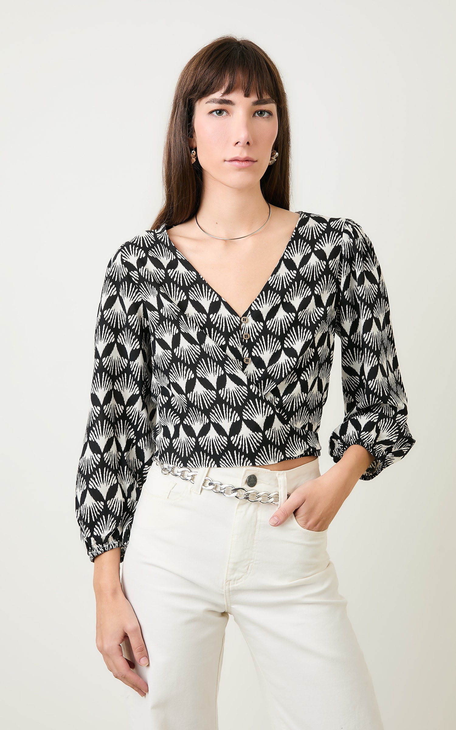 Blusa Manga Bufante Vila Preto