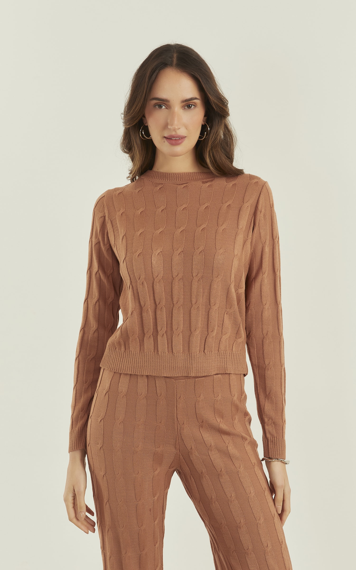 Blusa Manga Tricot Trançada Amêndoa