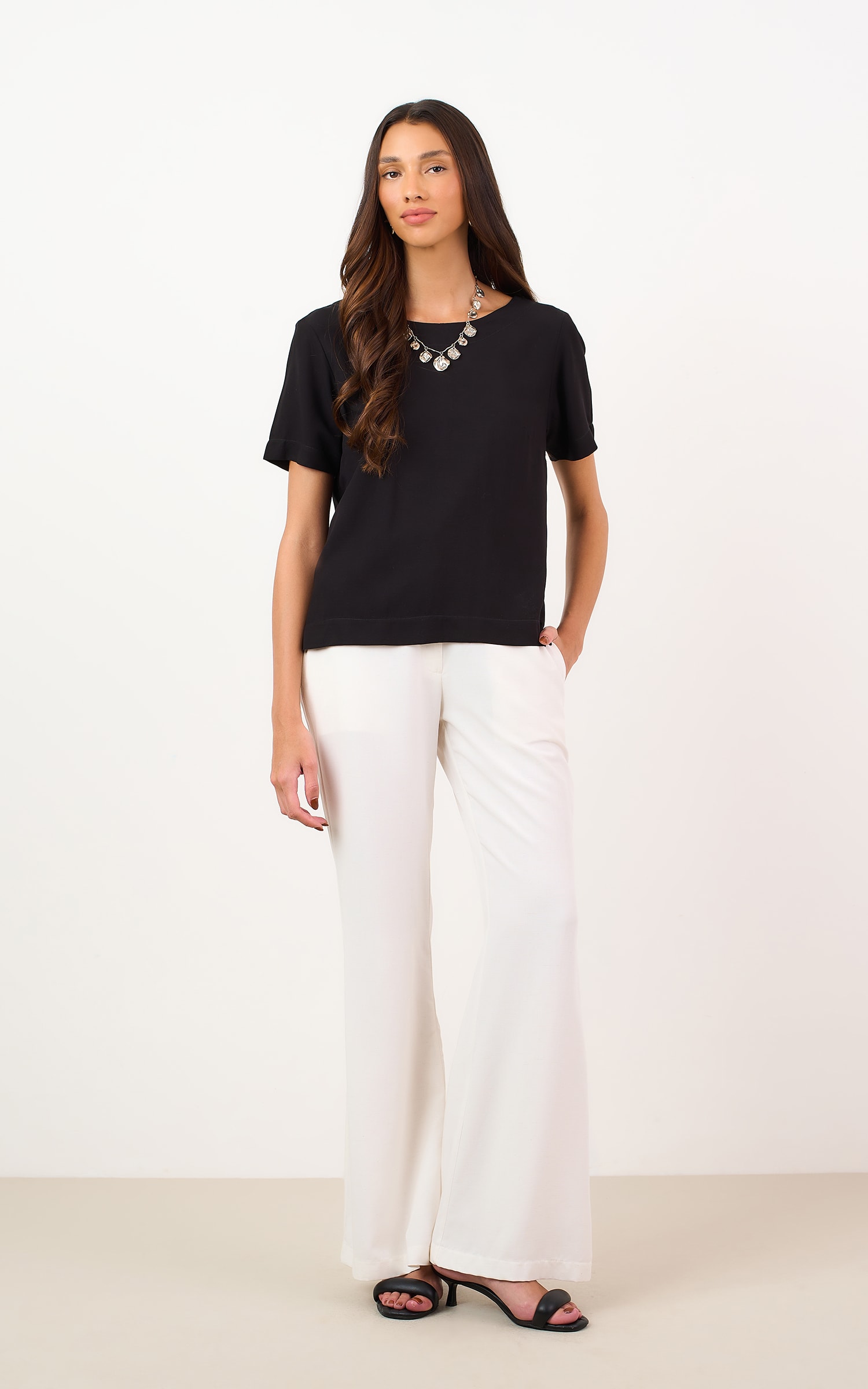Blusa Mangas Latte Preto