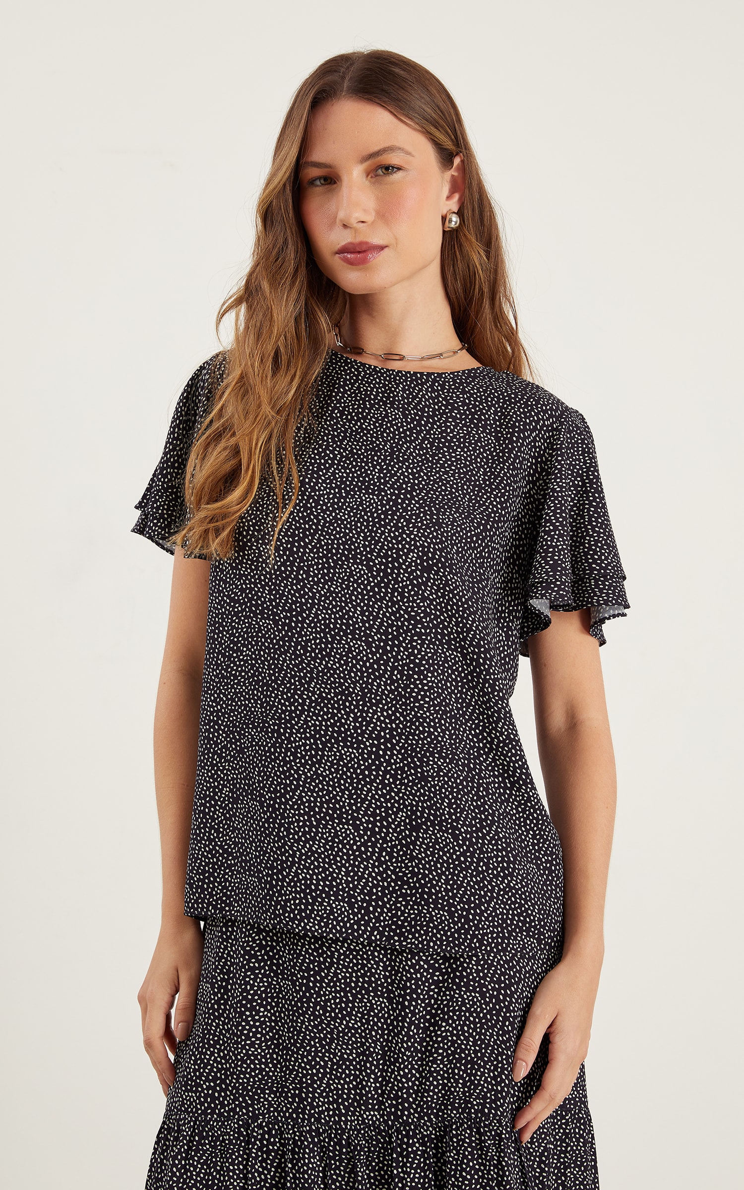 Blusa Pepper Manga Babados Preto