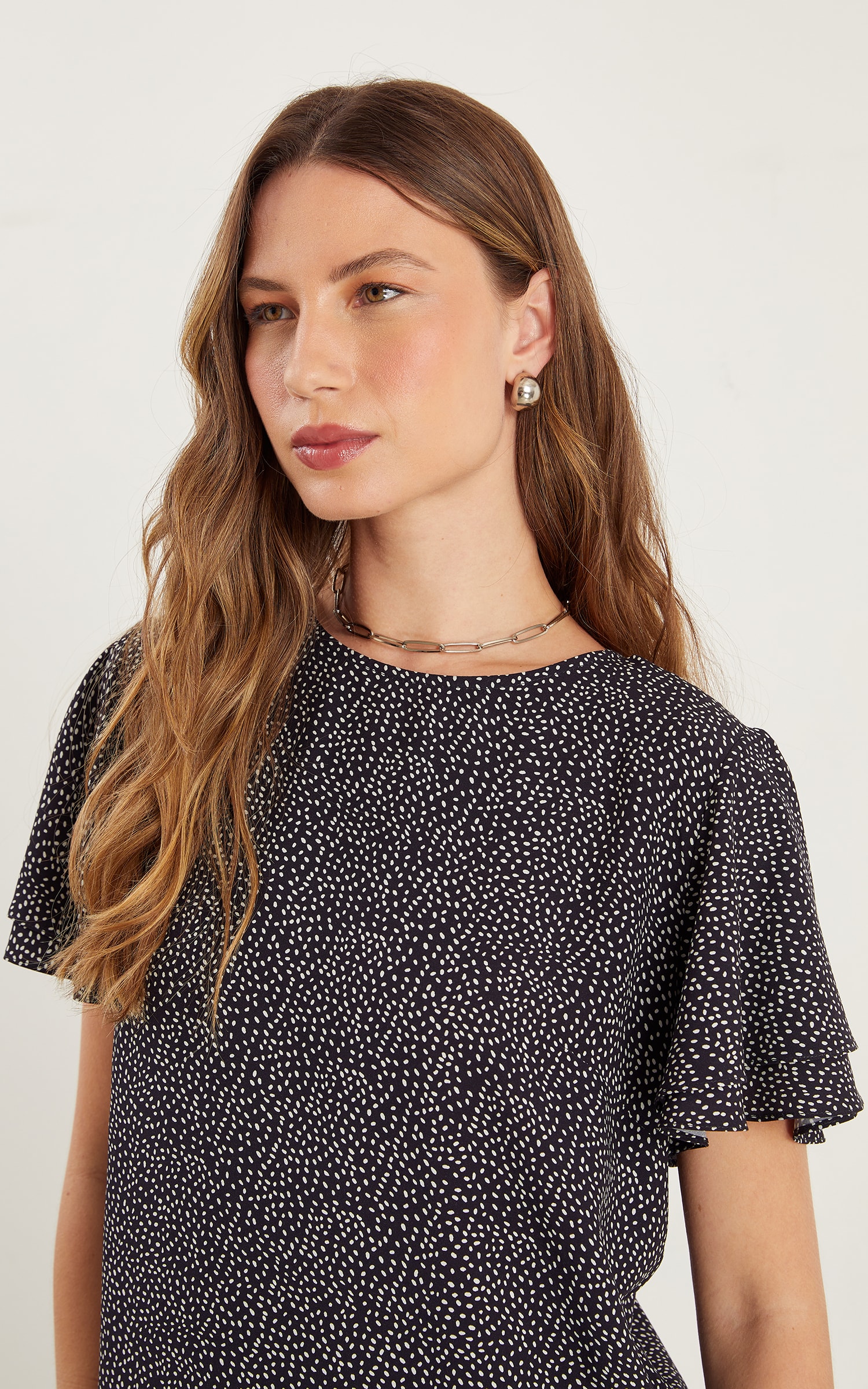 Blusa Pepper Manga Babados Preto