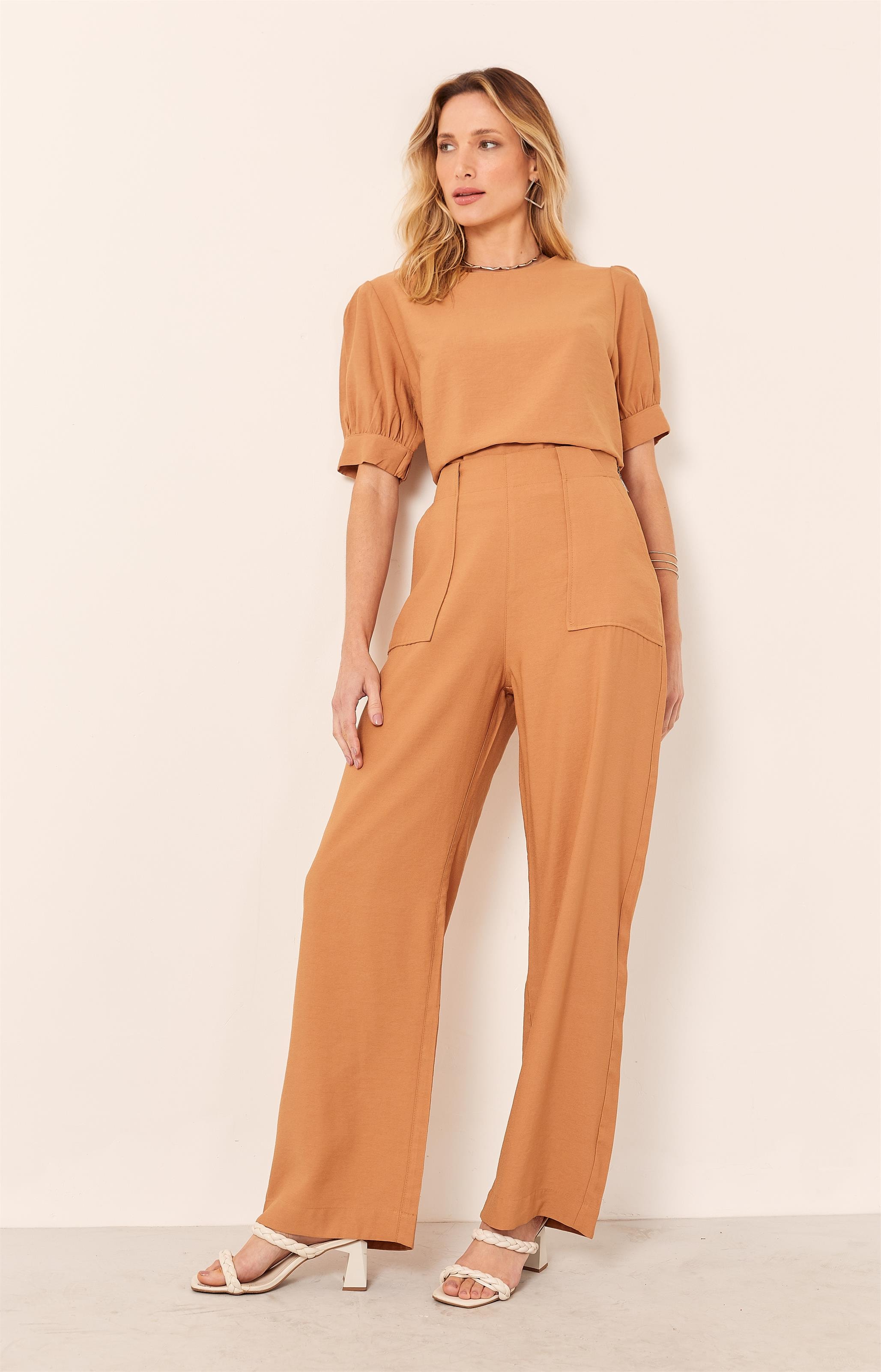 Blusa Pérola Manga Curta Com Prega Caqui
