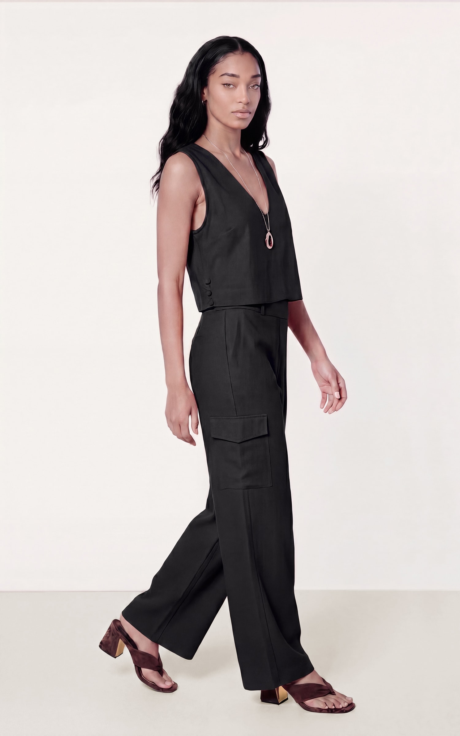 Blusa Pespontos Turmalina Preto