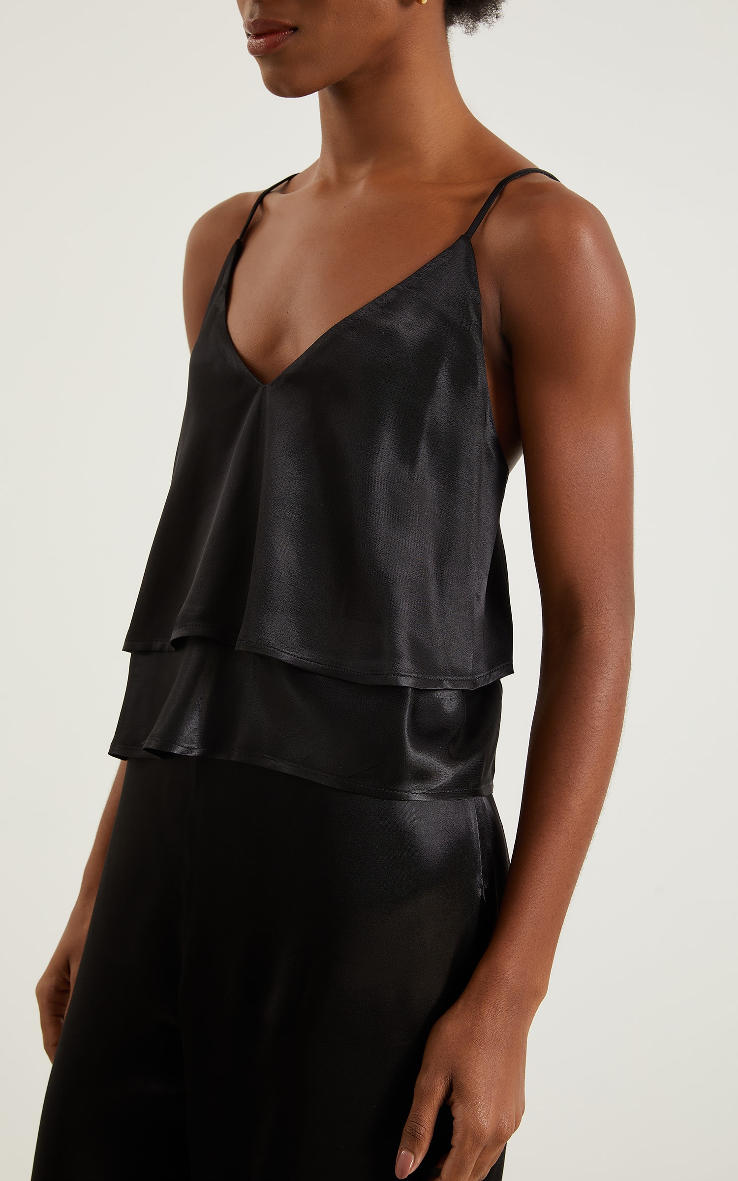 Blusa Pétala Camadas Preto
