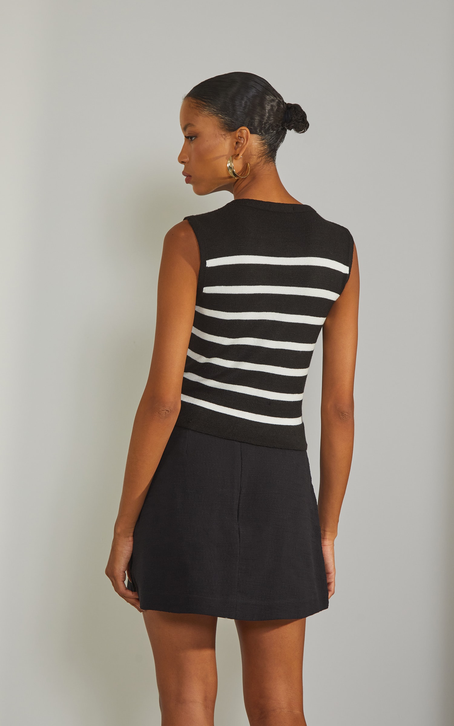 Blusa Quadrada Tricot Listra Preto e Off