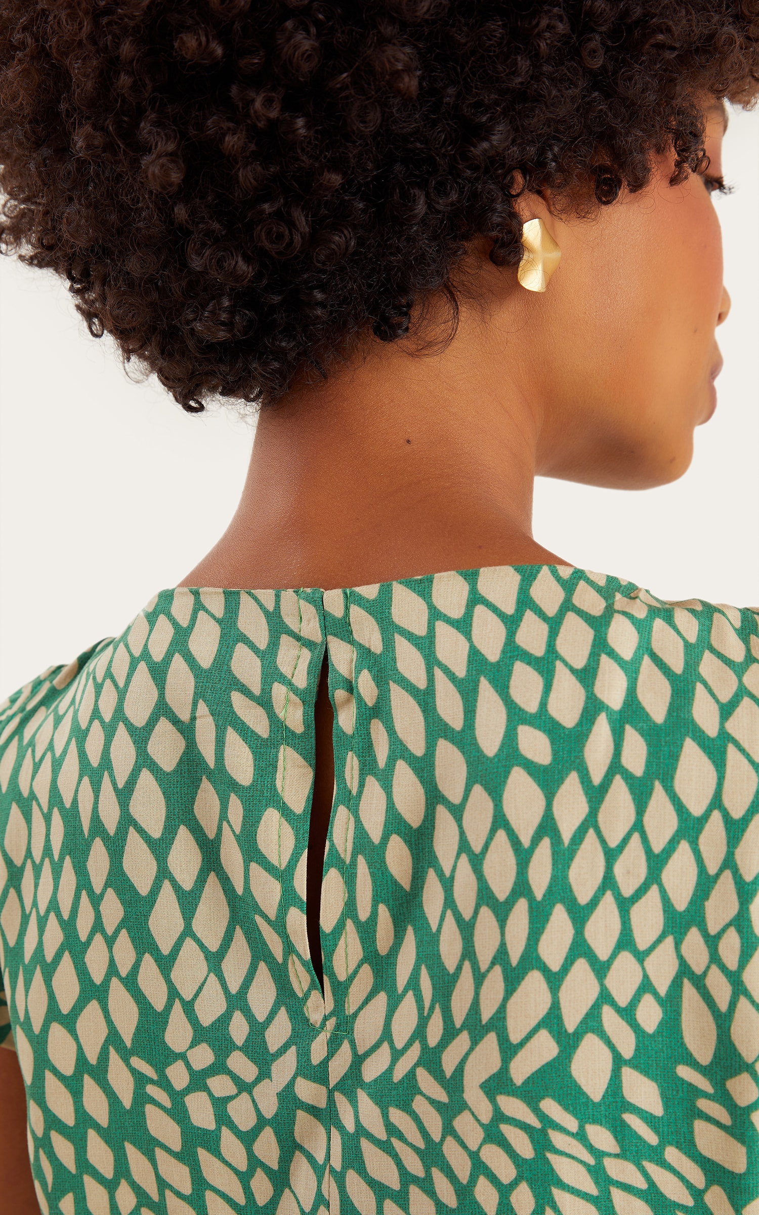 Blusa Scarlet Basic Verde