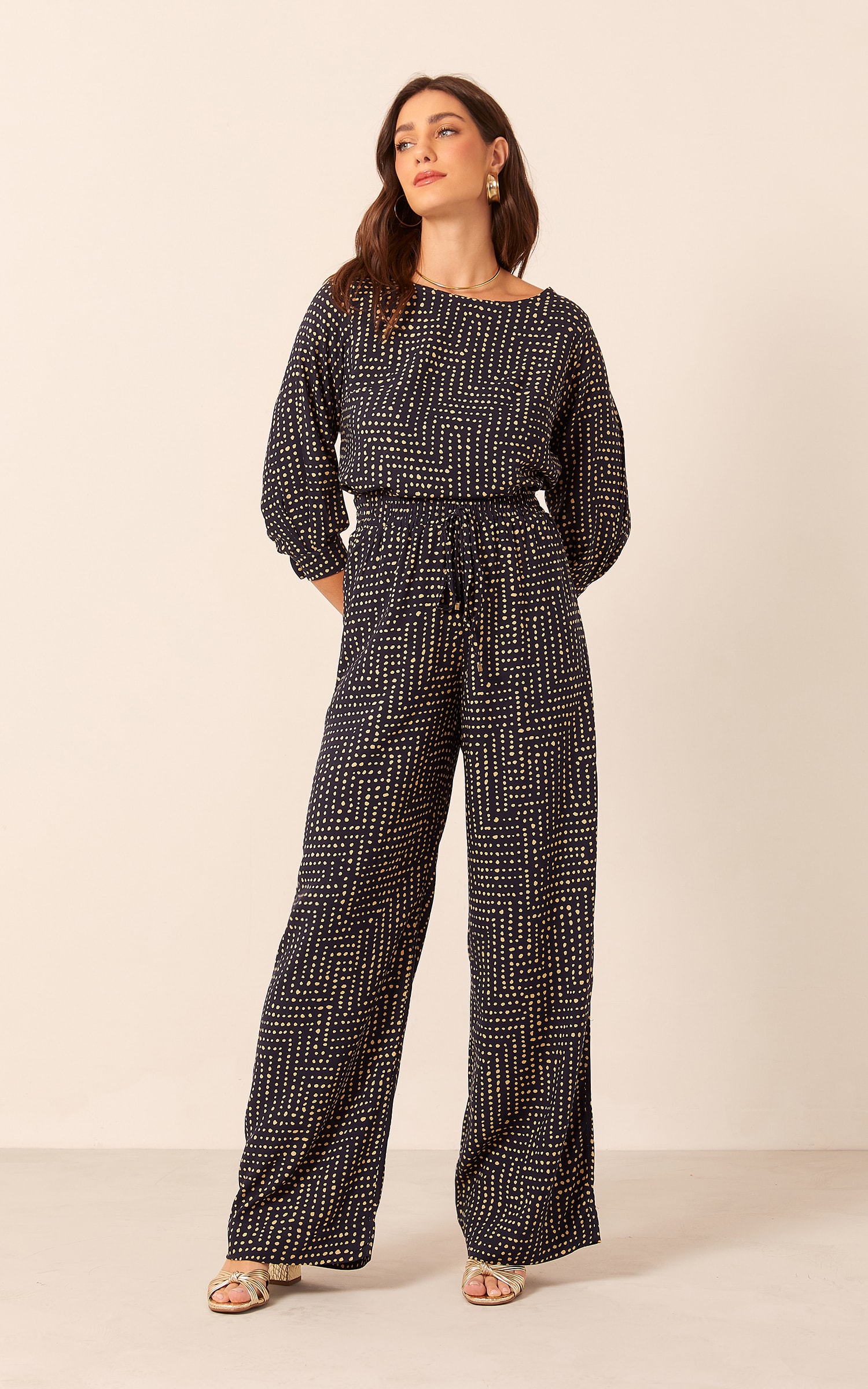 Blusa Sentir Decote Canoa Marinho
