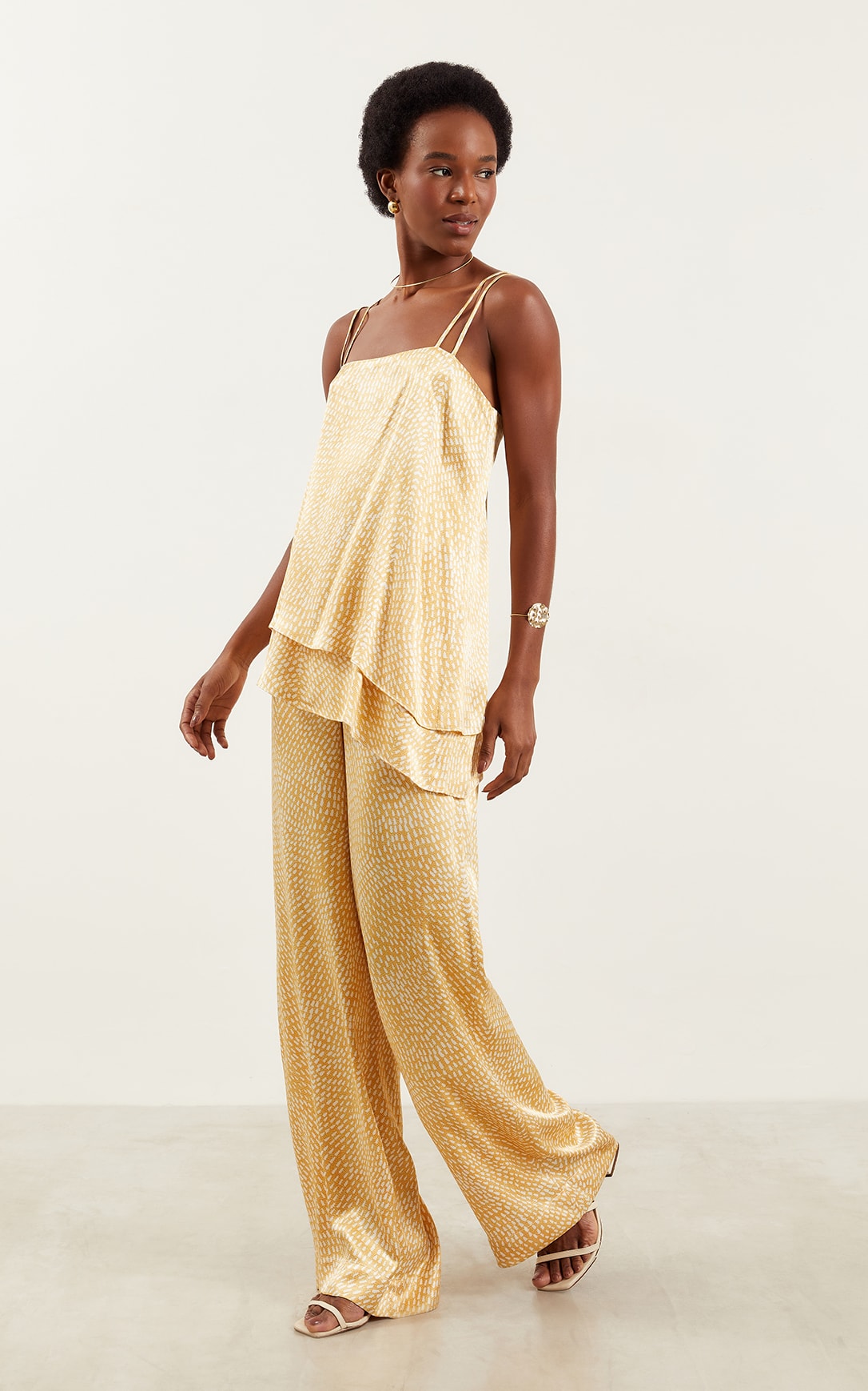 Blusa Sun Assimétrica Amarelo