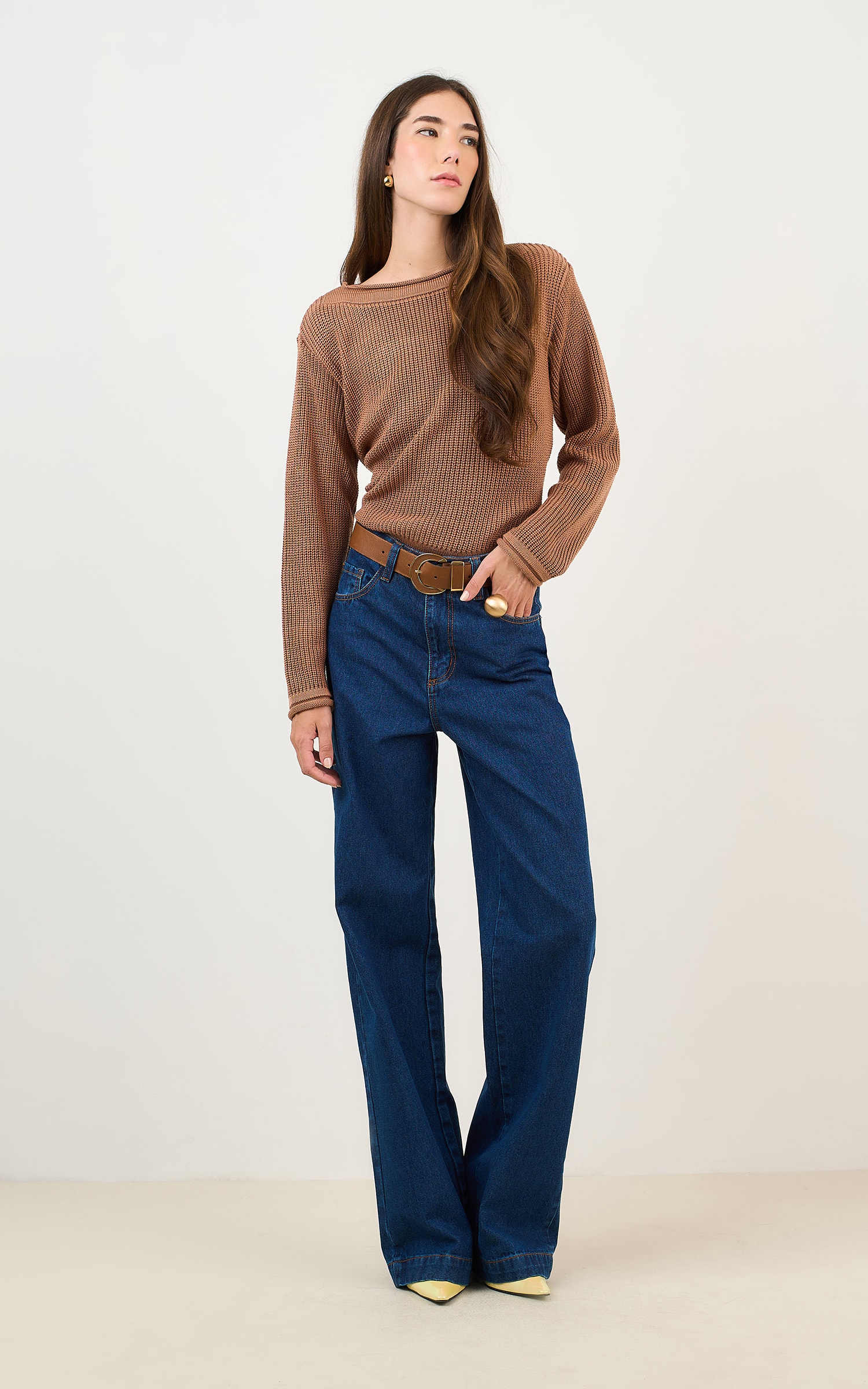 Blusa Tricot Básico Manga Longa Amendoa