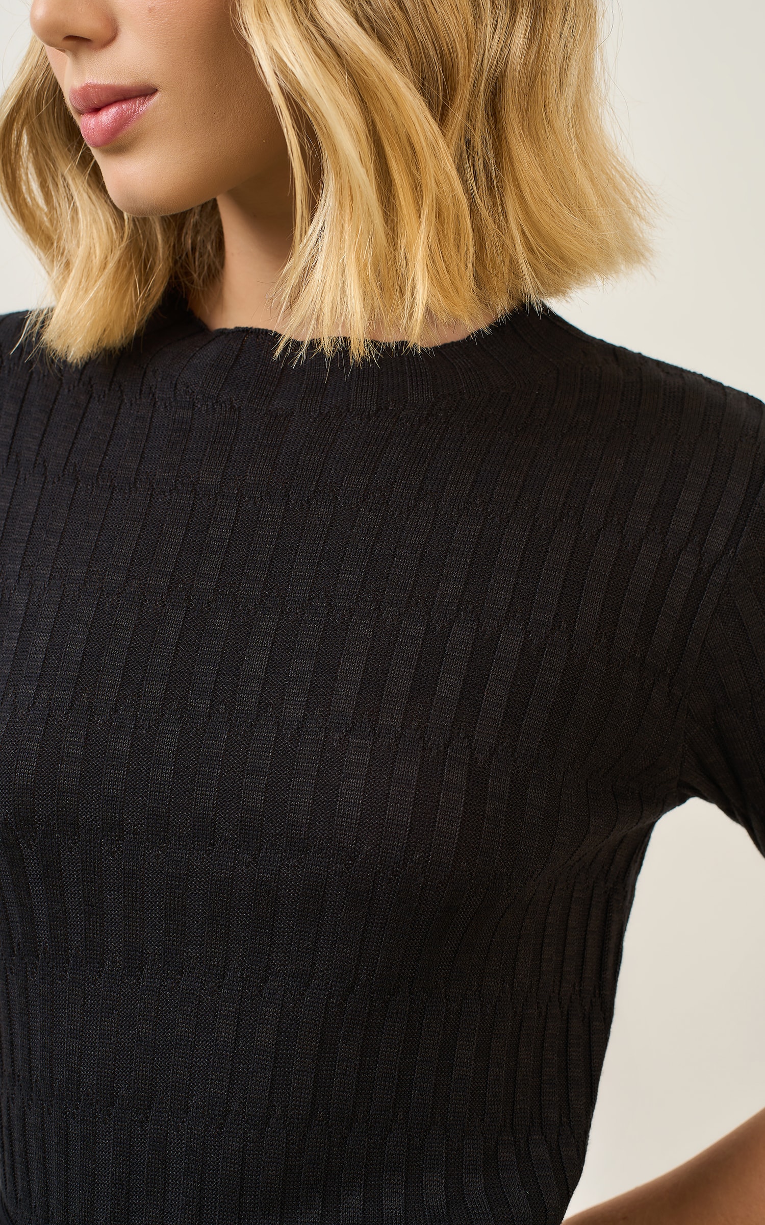 Blusa Tricot Colmeia Preto
